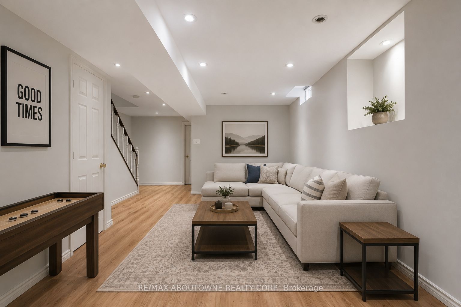 1493 Derby County Crescent, Oakville ‣ W13162050 1493 Derby County Crescent, Oakville ‣ W13162050