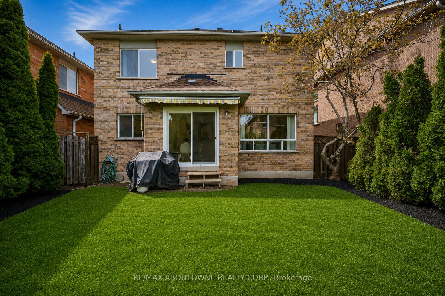 1493 Derby County Crescent, Oakville ‣ W13162050 1493 Derby County Crescent, Oakville ‣ W13162050