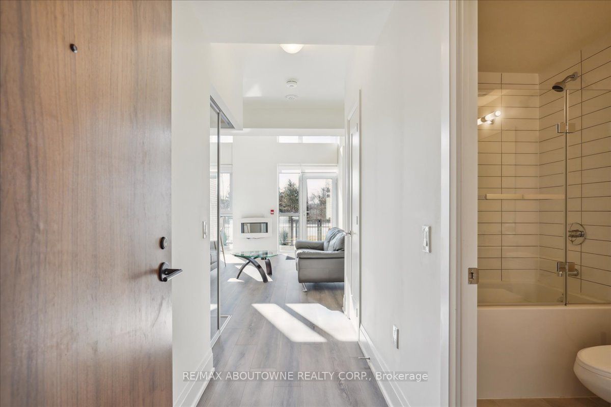 3 – 509 Dundas Street, Oakville