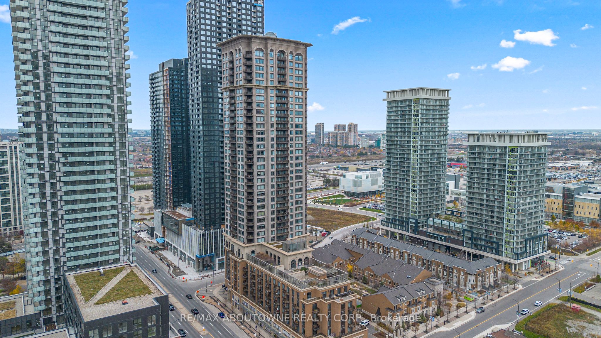20 – 385 Prince Of Wales Drive, Mississauga