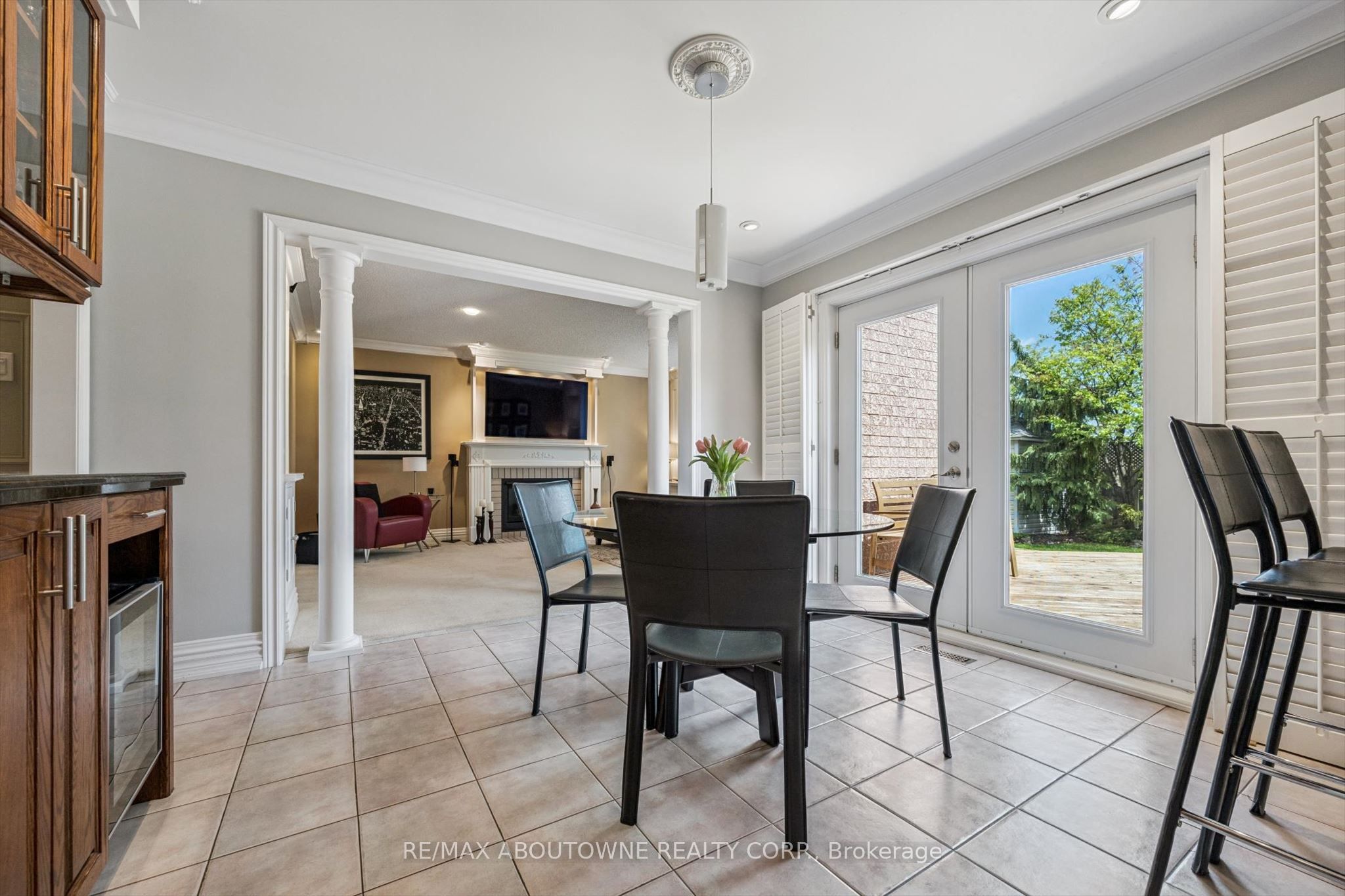 154 Howell Road, Oakville ‣ W13175470 154 Howell Road, Oakville ‣ W13175470
