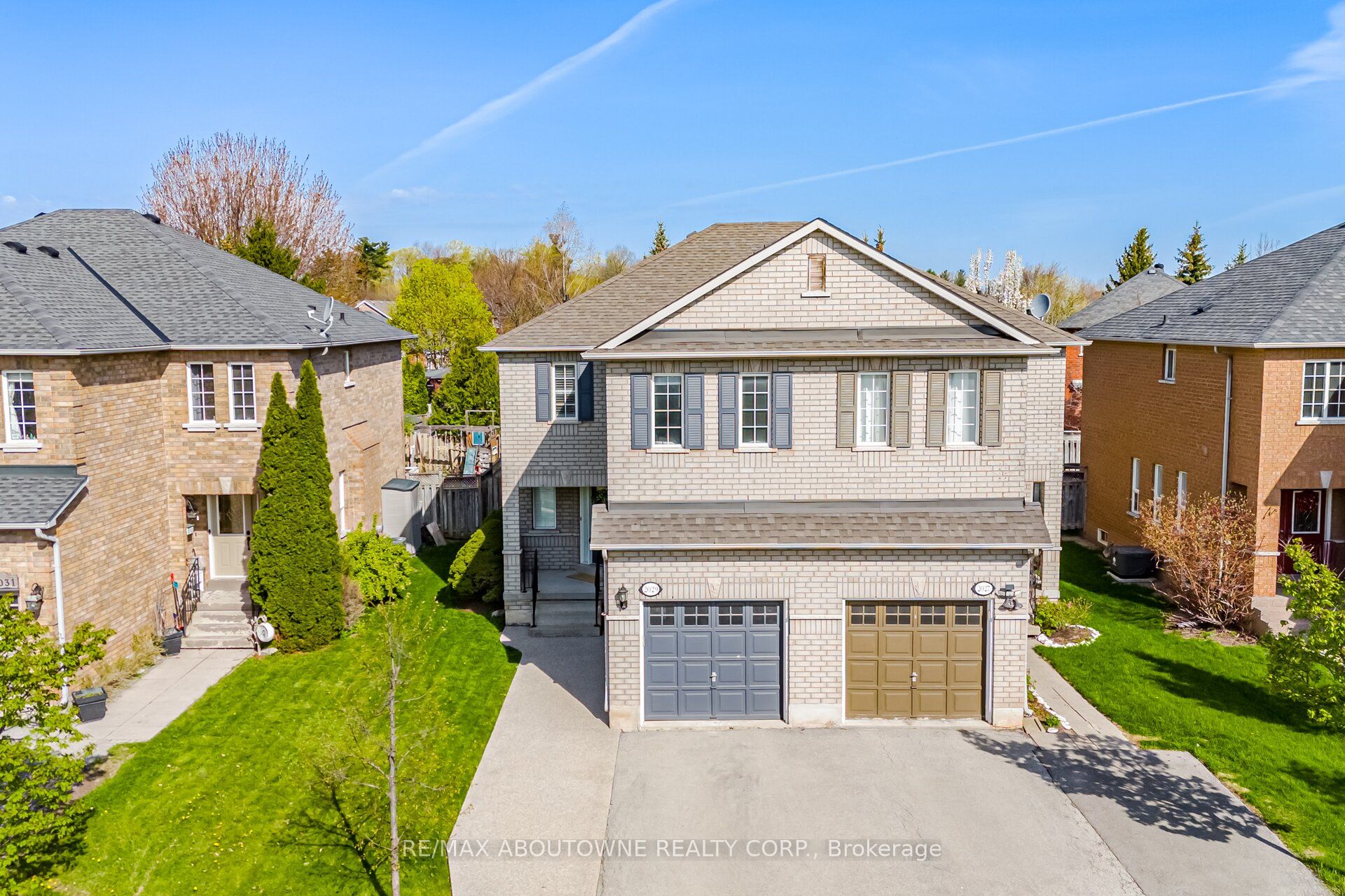 2029 Blue Jay Boulevard, Oakville