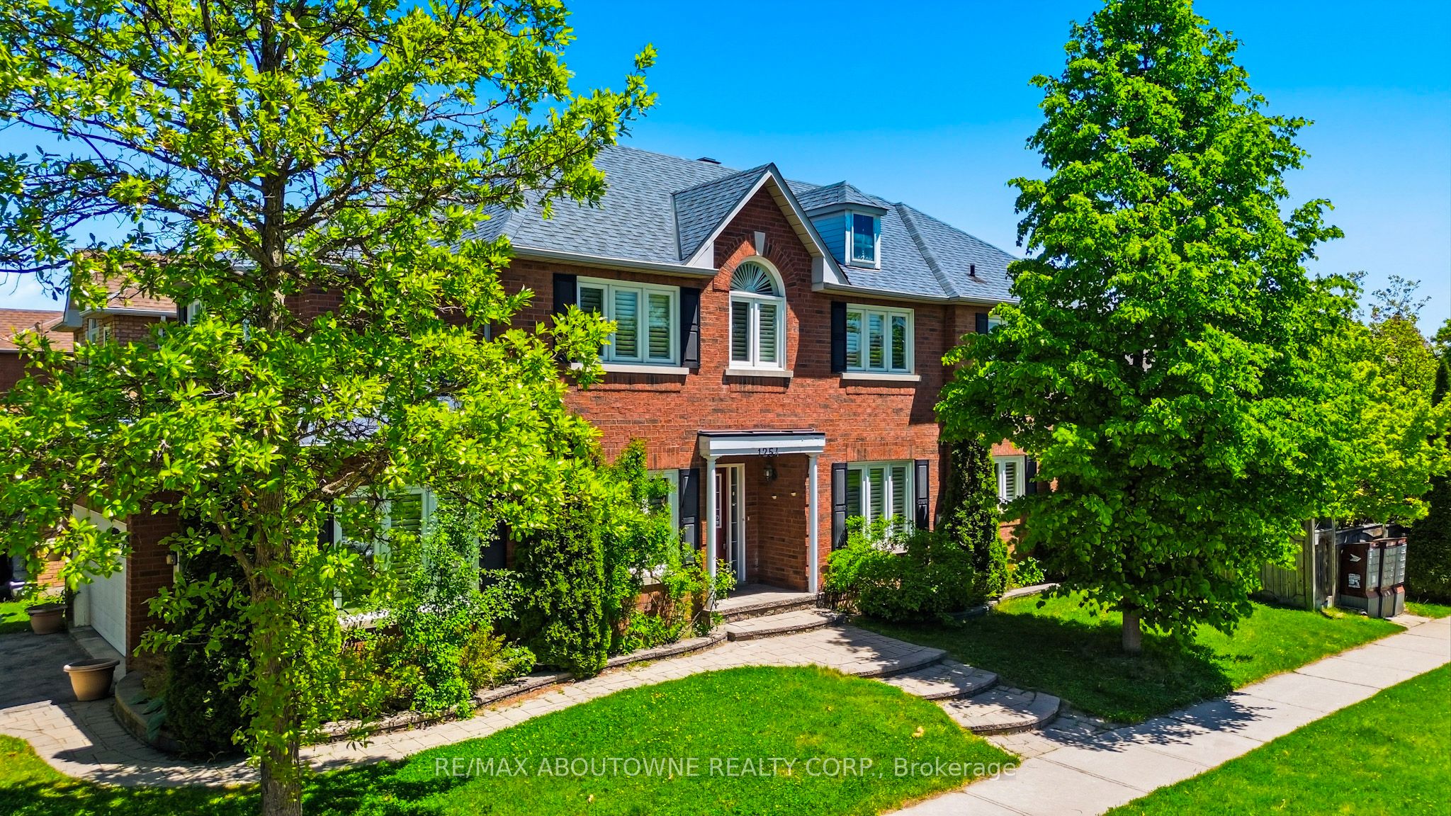 1254 Bingham Road, Oakville