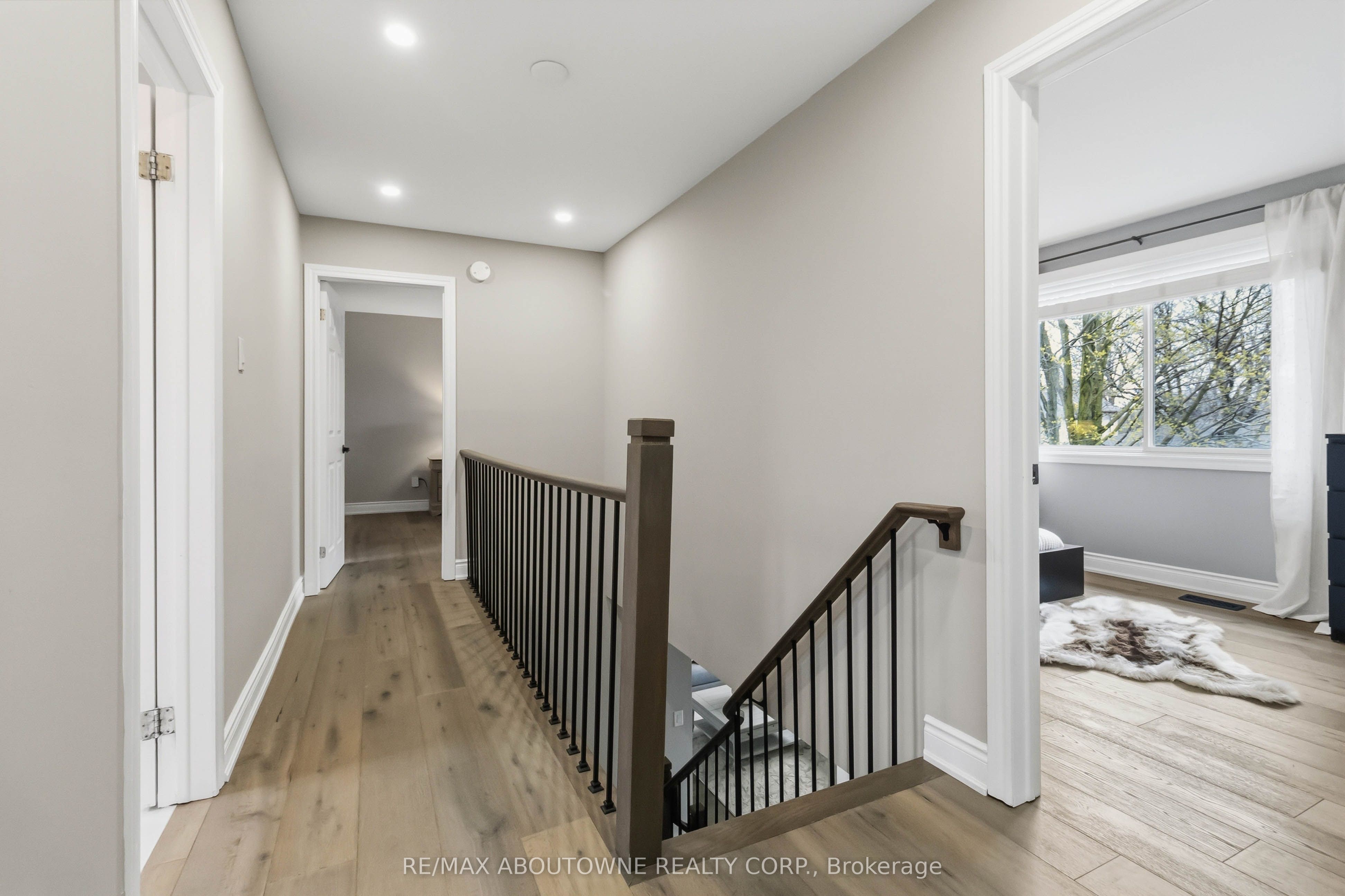 2485 Woburn Crescent, Oakville ‣ W13227178 2485 Woburn Crescent, Oakville ‣ W13227178