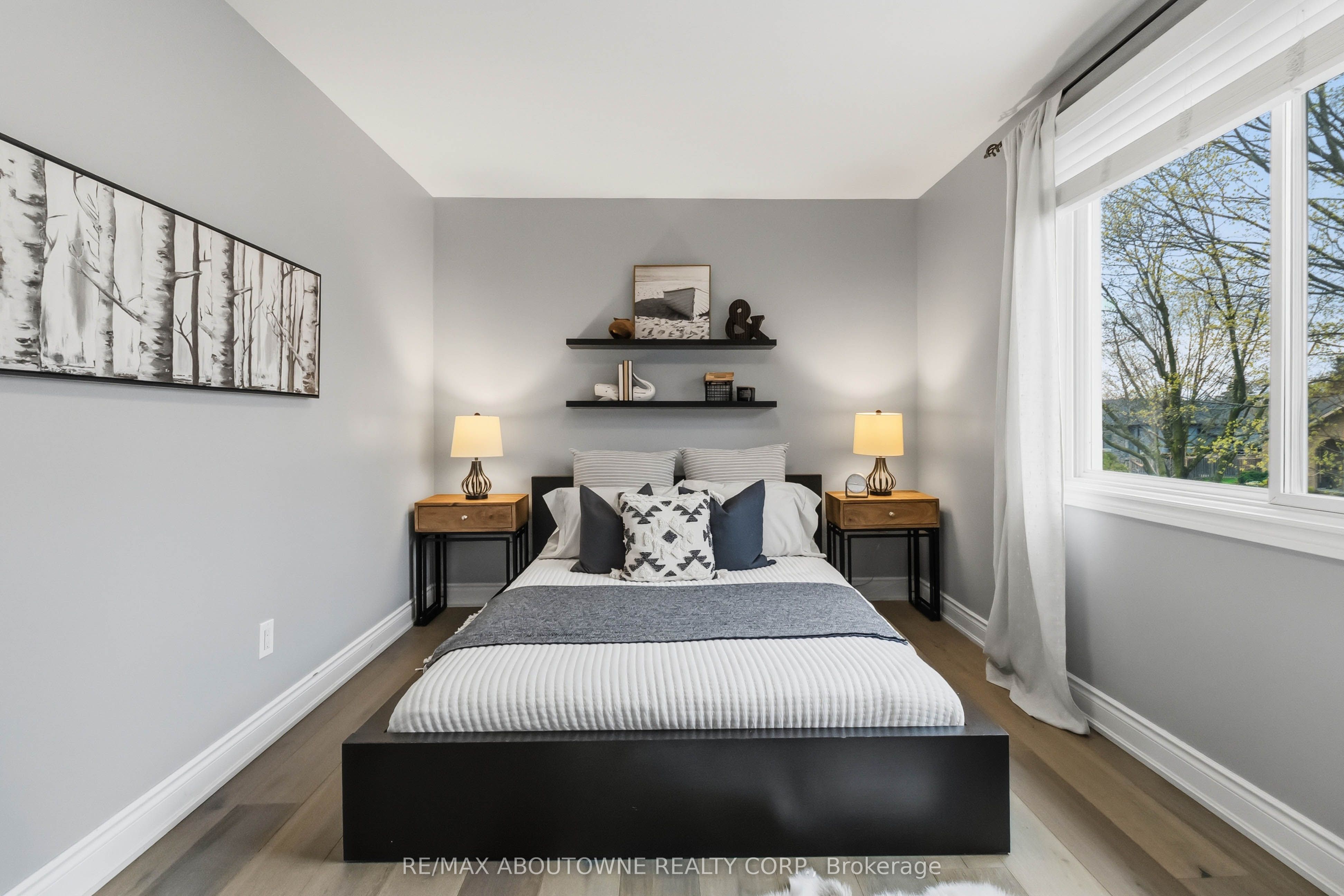 2485 Woburn Crescent, Oakville ‣ W13227178 2485 Woburn Crescent, Oakville ‣ W13227178