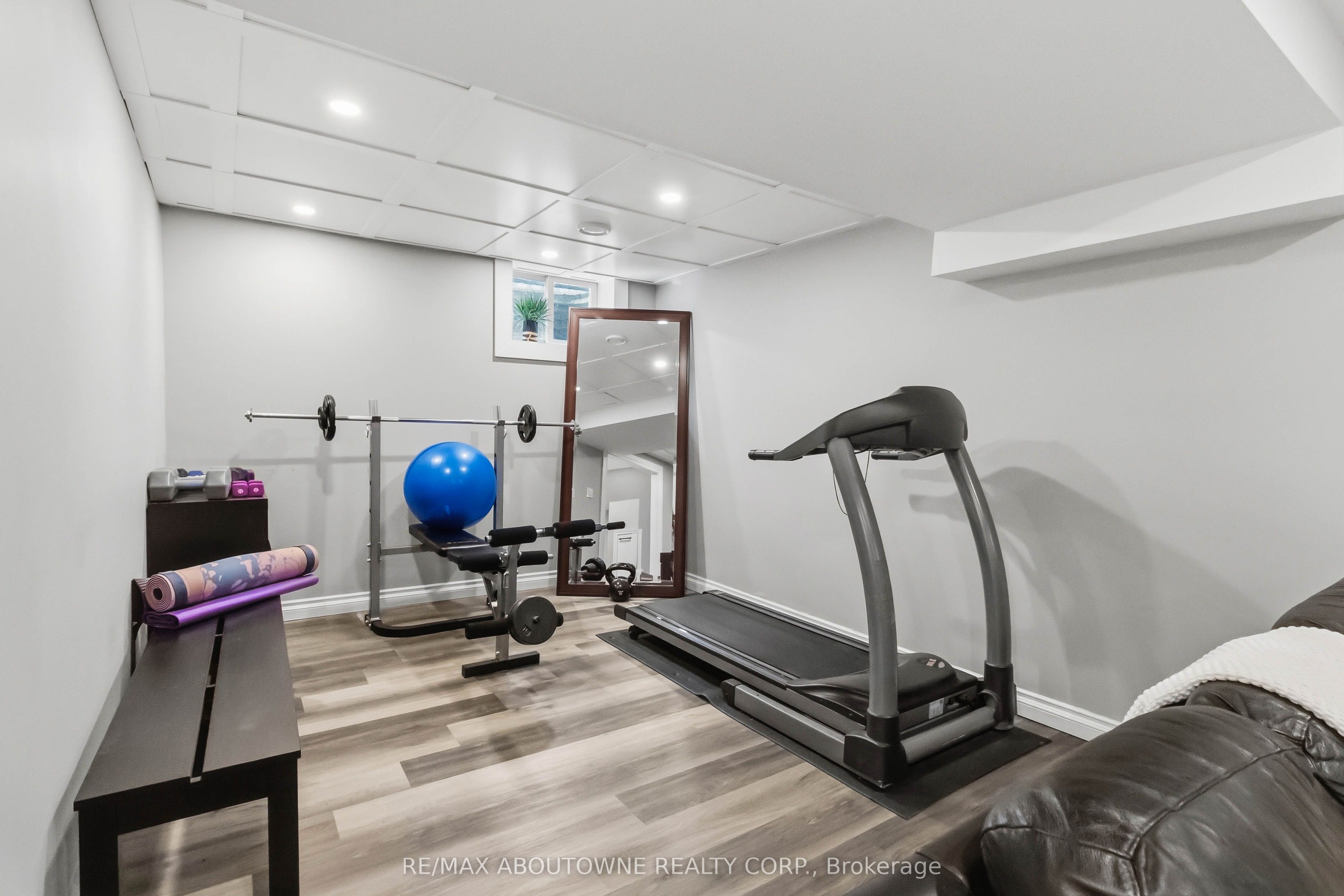 2485 Woburn Crescent, Oakville ‣ W13227178 2485 Woburn Crescent, Oakville ‣ W13227178
