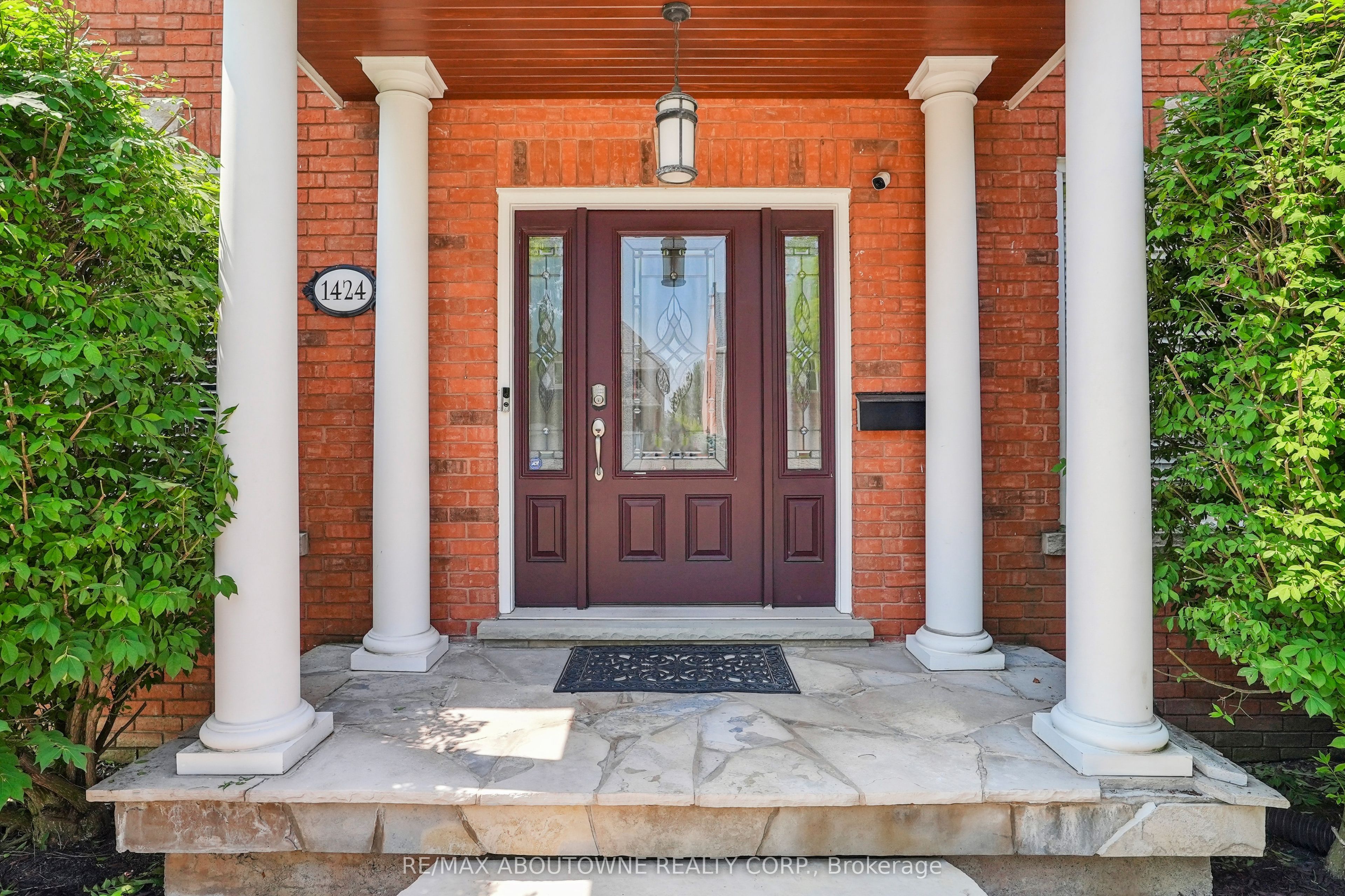 1424 The Links Drive, Oakville