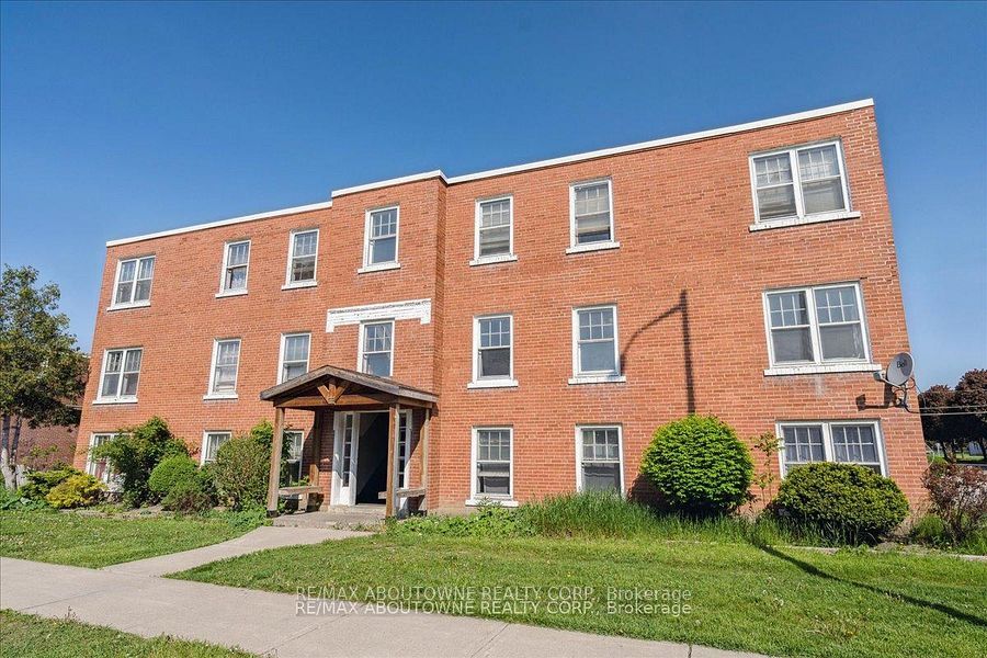 133 North Service Road, Oakville