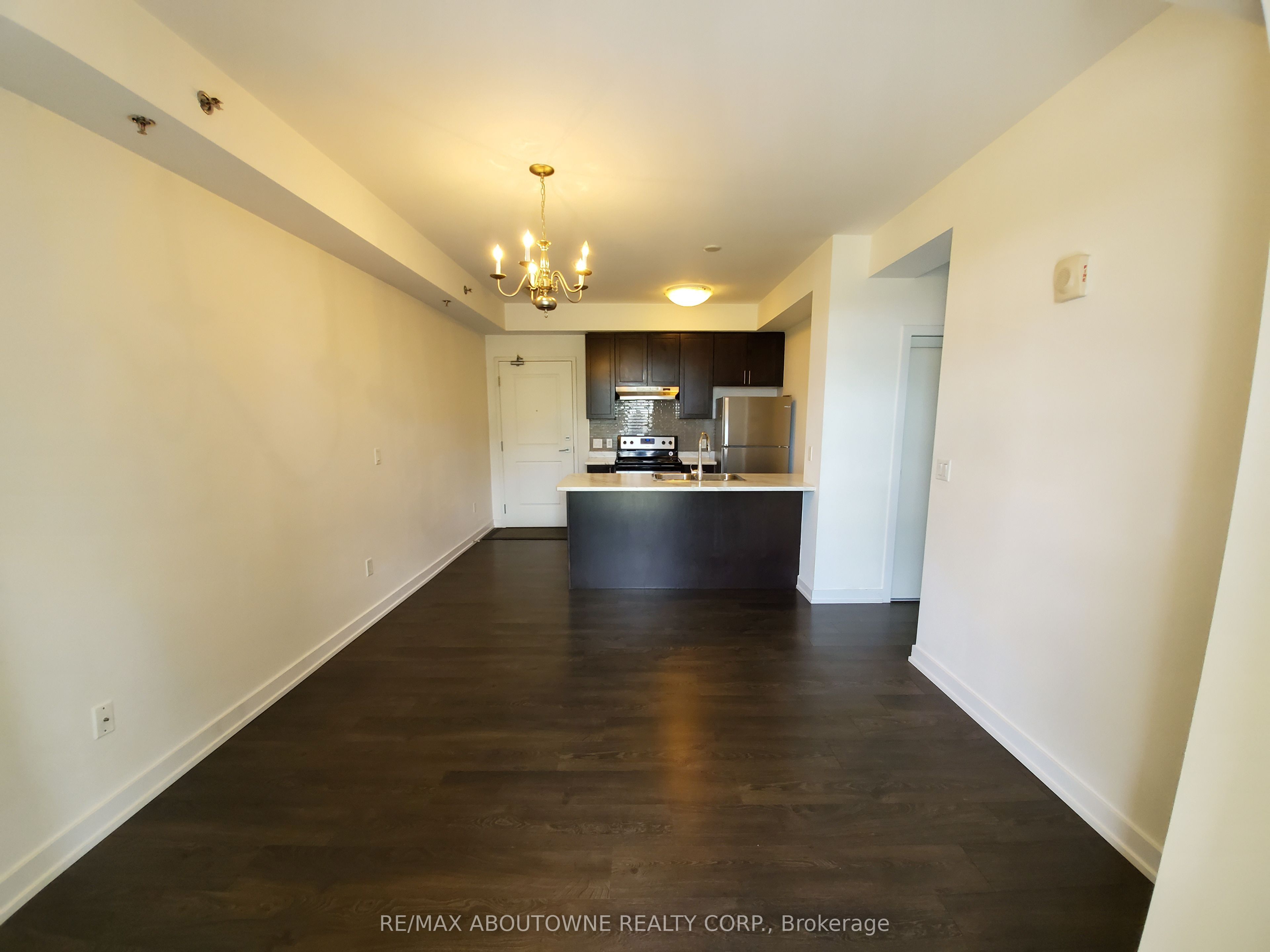 Call LBO – 2490 OLD BRONTE Road, Oakville ‣ W13428516 Call LBO – 2490 OLD BRONTE Road, Oakville ‣ W13428516