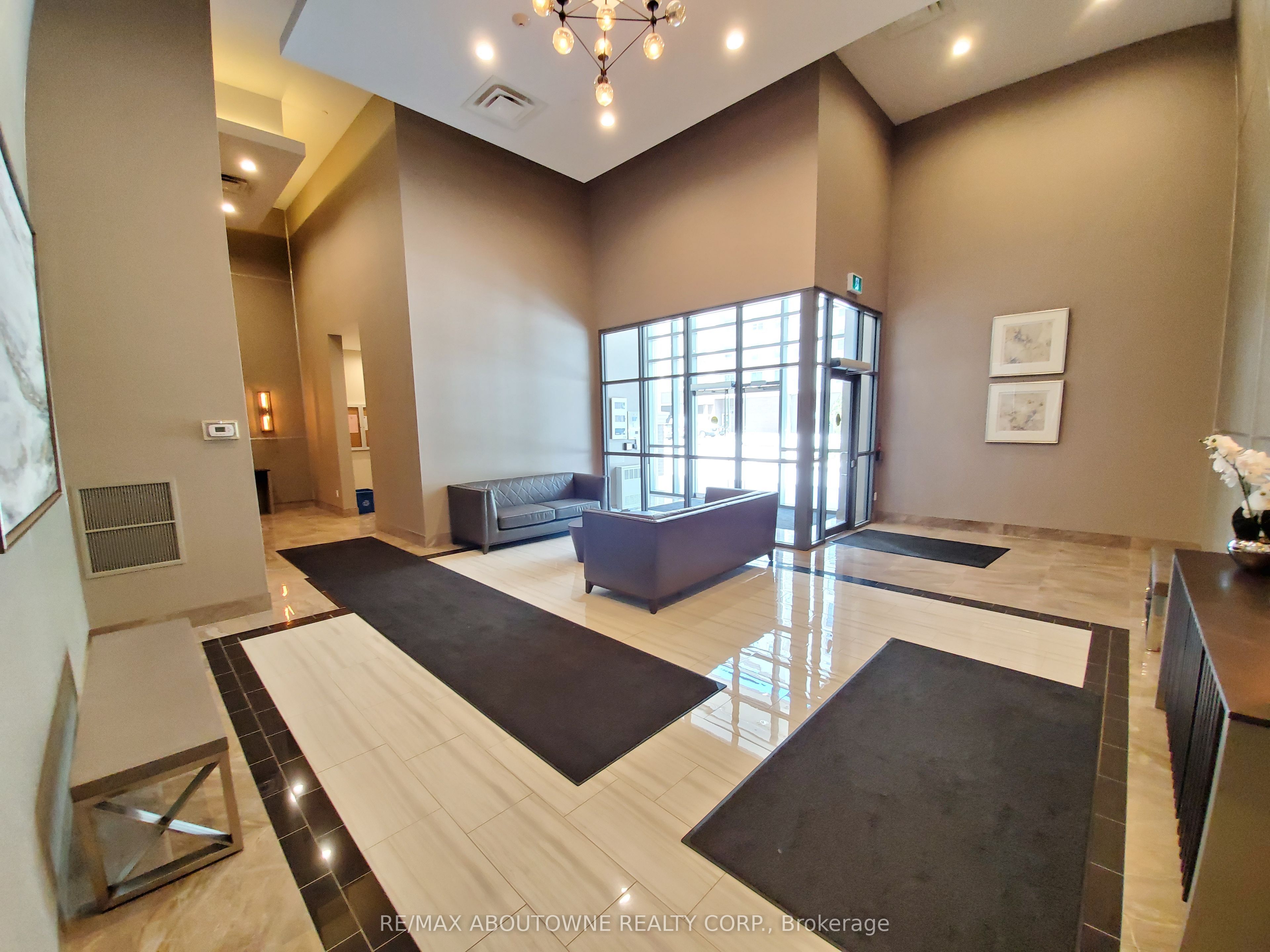 Call LBO – 2490 OLD BRONTE Road, Oakville ‣ W13428516 Call LBO – 2490 OLD BRONTE Road, Oakville ‣ W13428516