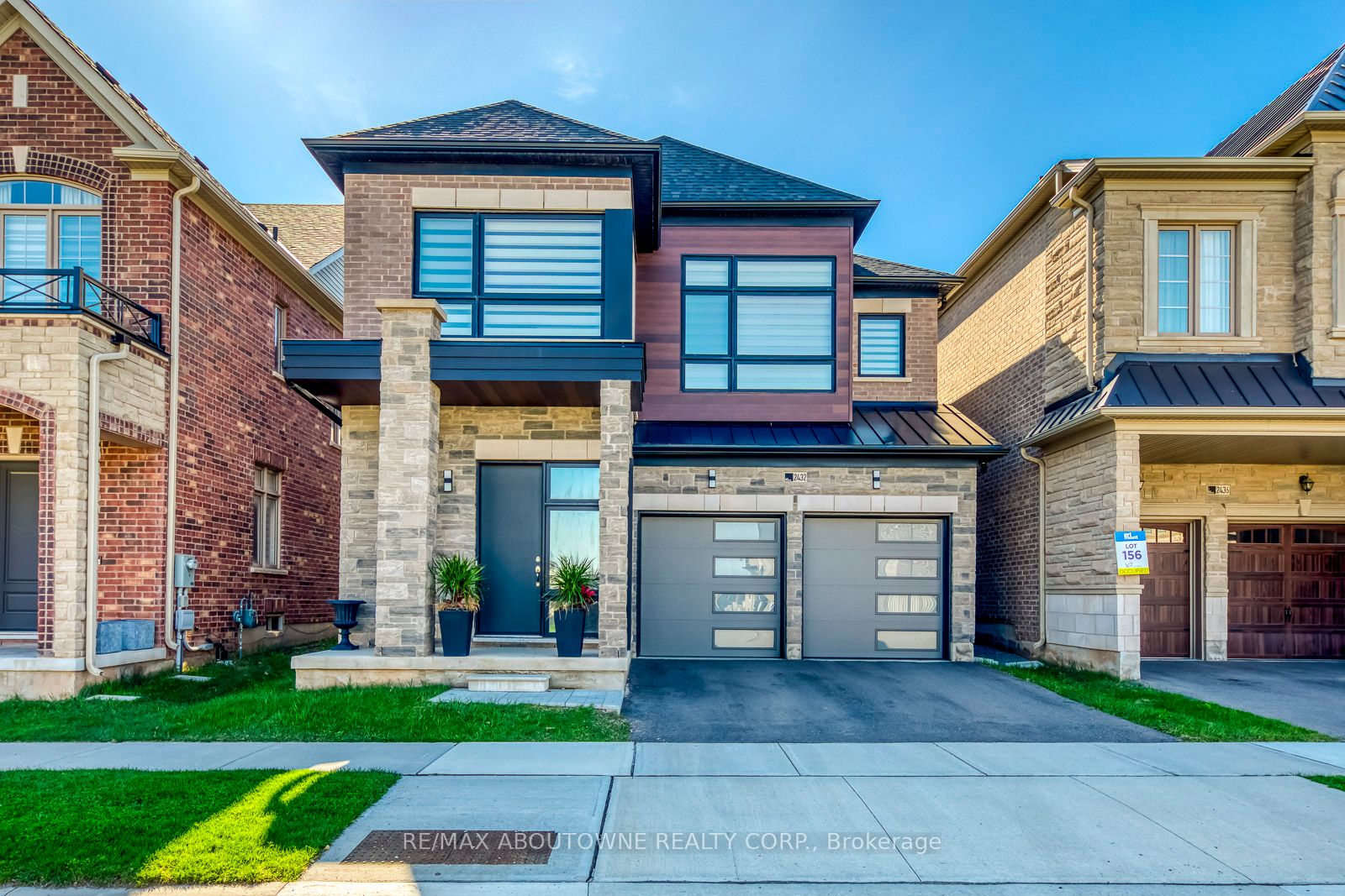 2432 Edward Leaver Trail, Oakville