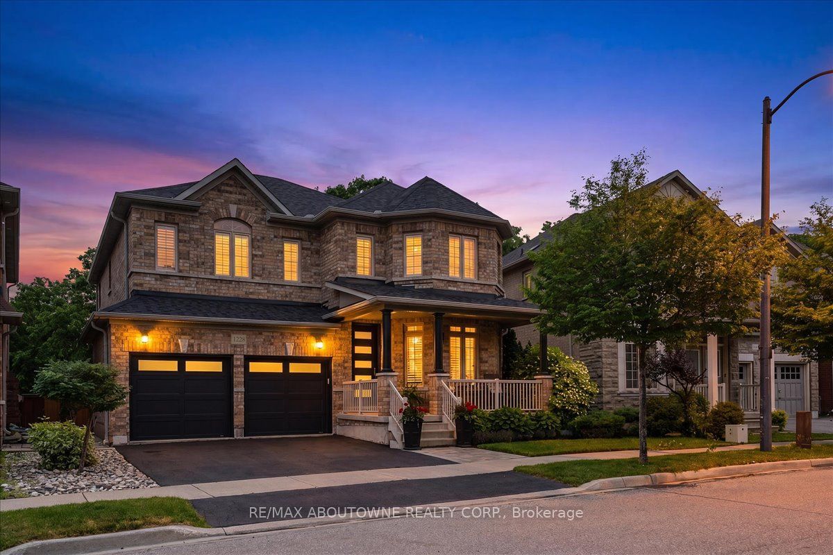 1228 Fox Crescent, Milton