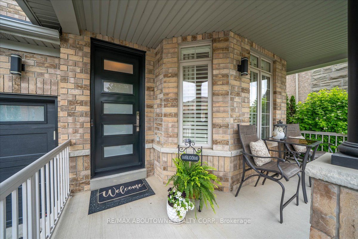1228 Fox Crescent, Milton ‣ W13438172 1228 Fox Crescent, Milton ‣ W13438172
