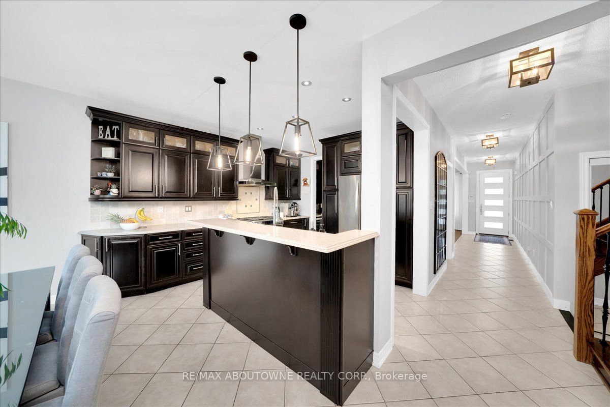 1228 Fox Crescent, Milton ‣ W13438172 1228 Fox Crescent, Milton ‣ W13438172