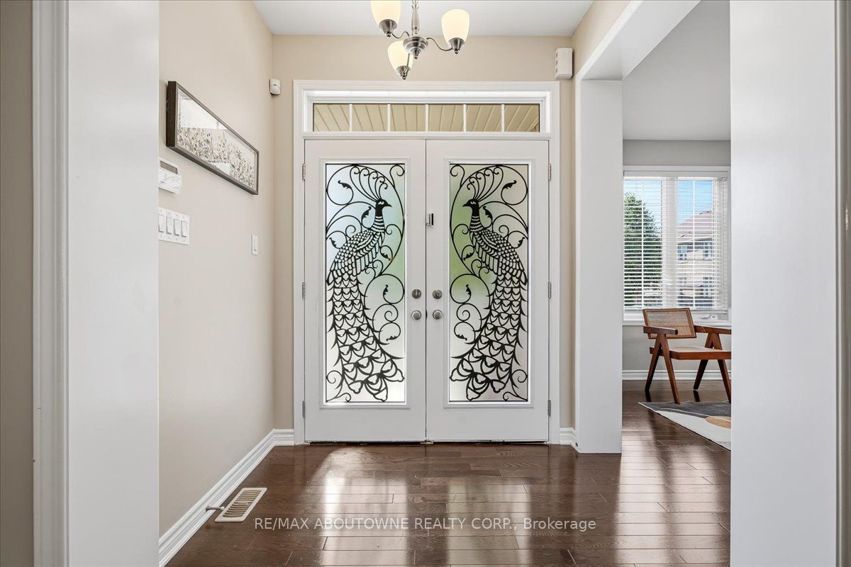 2383 Calloway Drive, Oakville ‣ W13444528 2383 Calloway Drive, Oakville ‣ W13444528