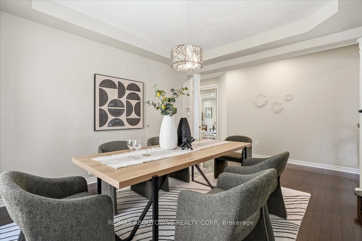 2383 Calloway Drive, Oakville ‣ W13444528 2383 Calloway Drive, Oakville ‣ W13444528