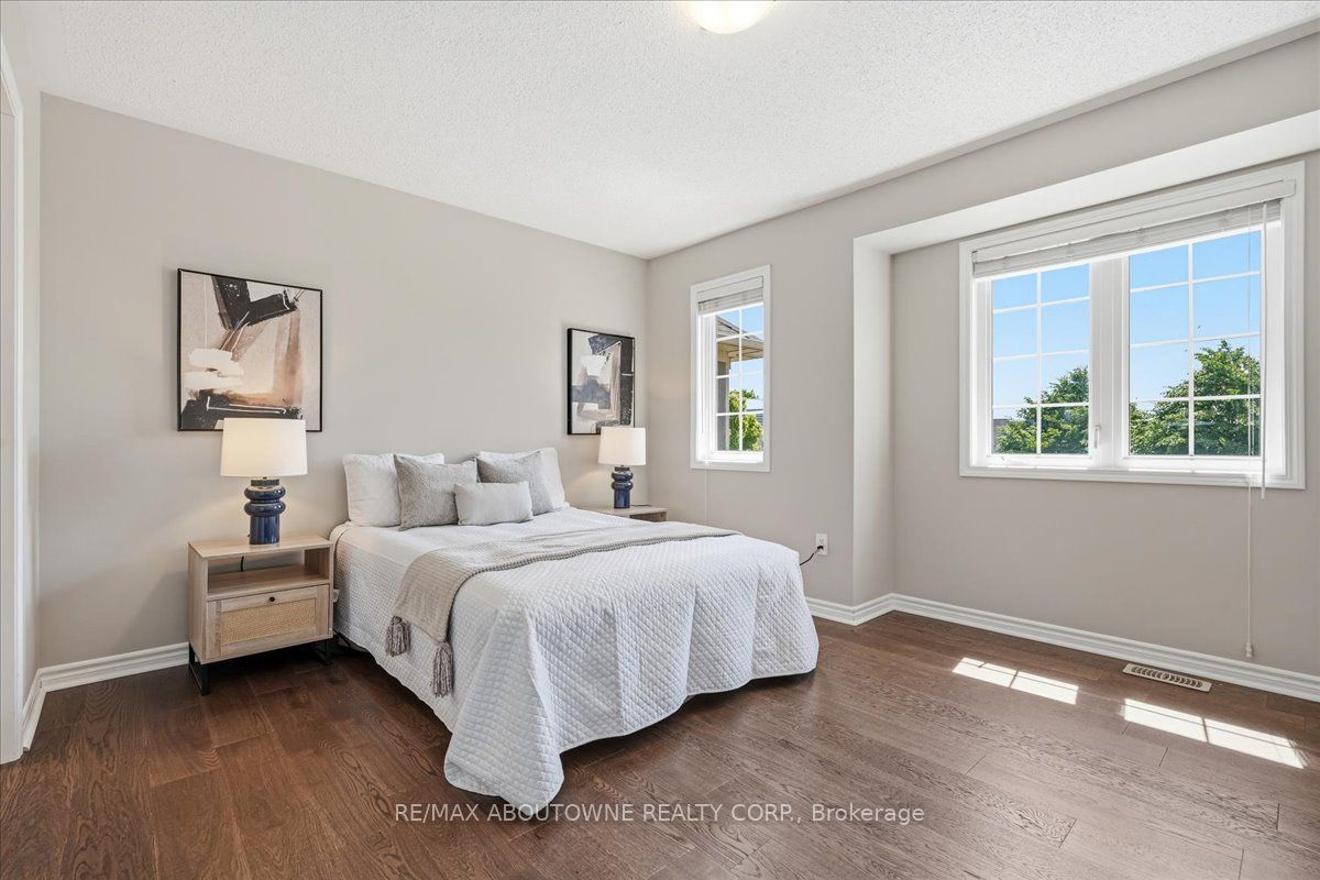 2383 Calloway Drive, Oakville ‣ W13444528 2383 Calloway Drive, Oakville ‣ W13444528