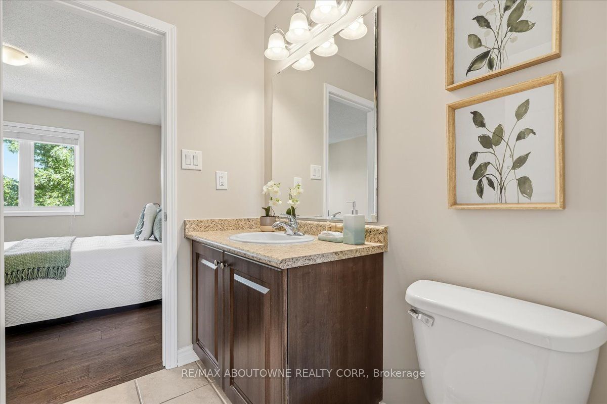 2383 Calloway Drive, Oakville ‣ W13444528 2383 Calloway Drive, Oakville ‣ W13444528