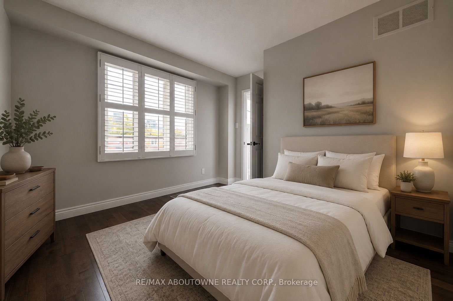 2353 Marine Drive, Oakville ‣ W13455486 2353 Marine Drive, Oakville ‣ W13455486