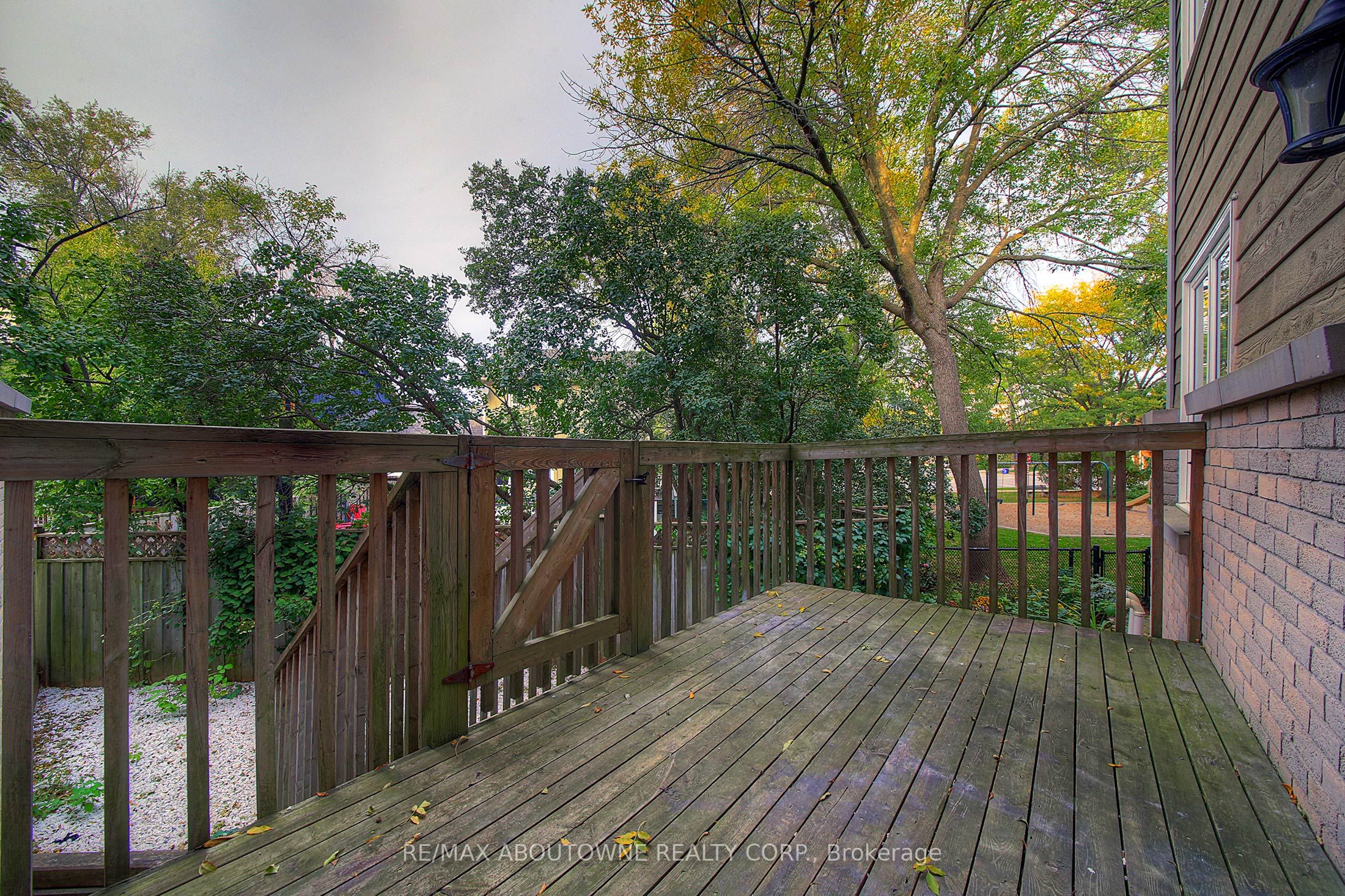 2353 Marine Drive, Oakville ‣ W13455486 2353 Marine Drive, Oakville ‣ W13455486