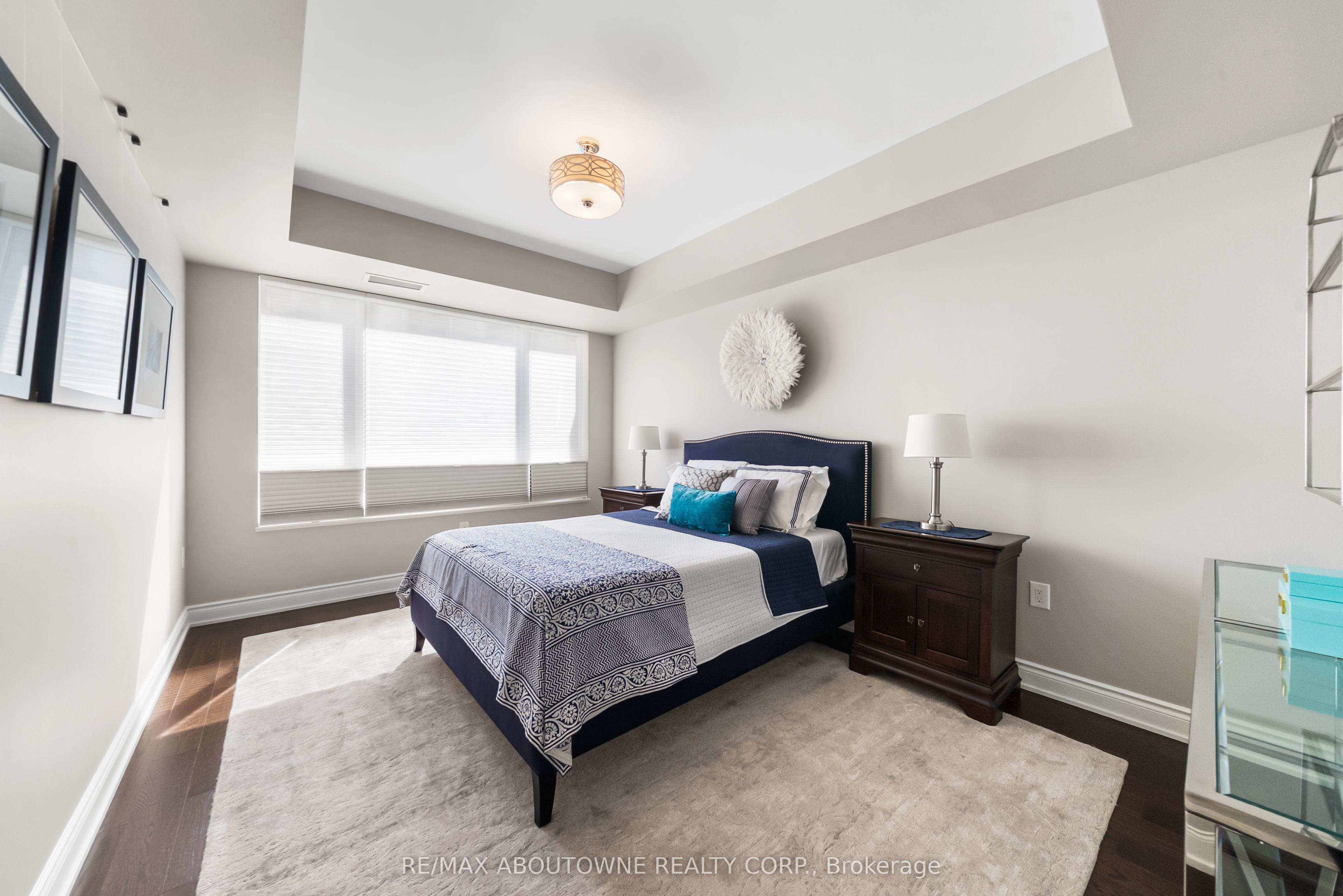 5 – 3500 Lakeshore Road, Oakville ‣ W13455778 5 – 3500 Lakeshore Road, Oakville ‣ W13455778