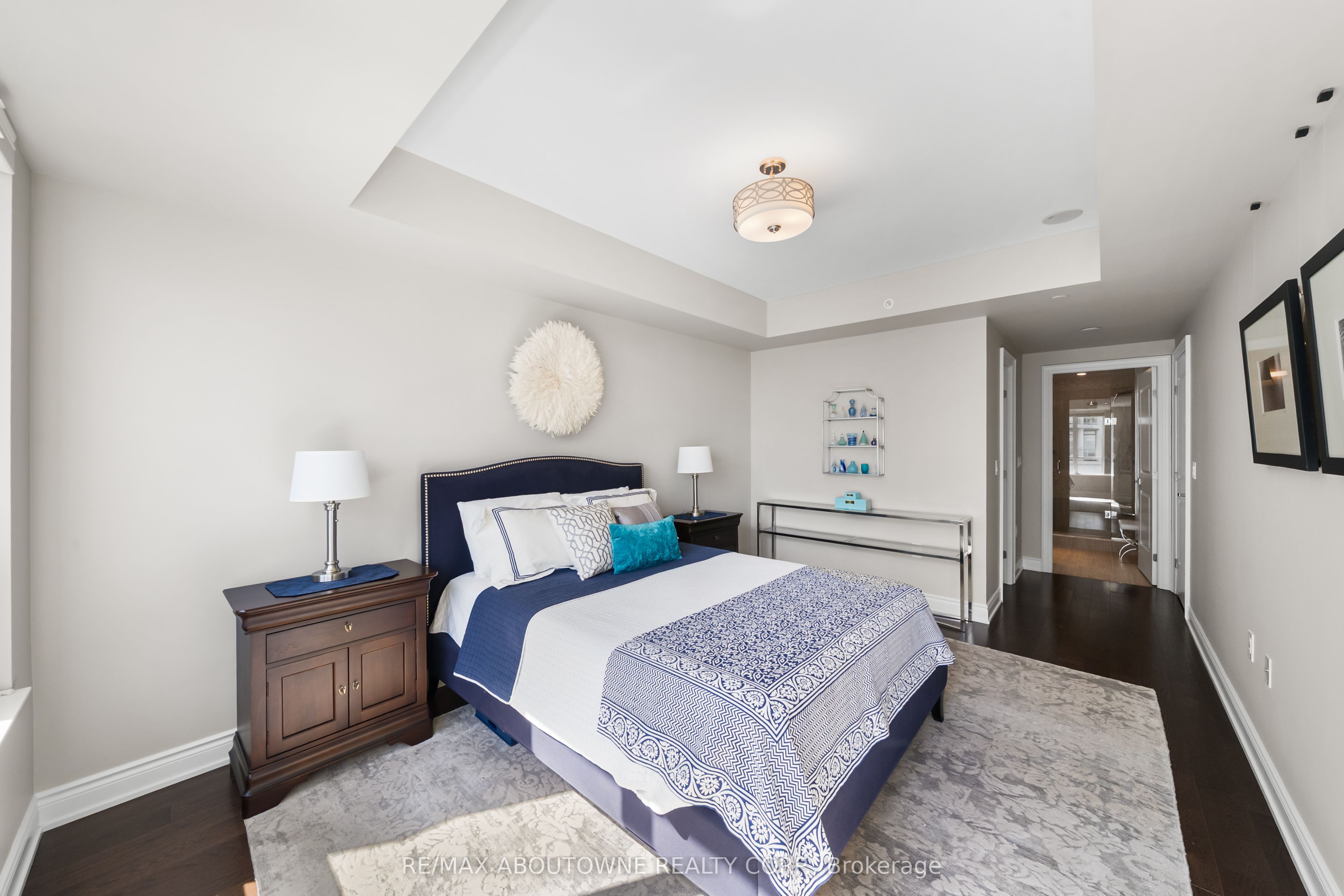 5 – 3500 Lakeshore Road, Oakville ‣ W13455778 5 – 3500 Lakeshore Road, Oakville ‣ W13455778
