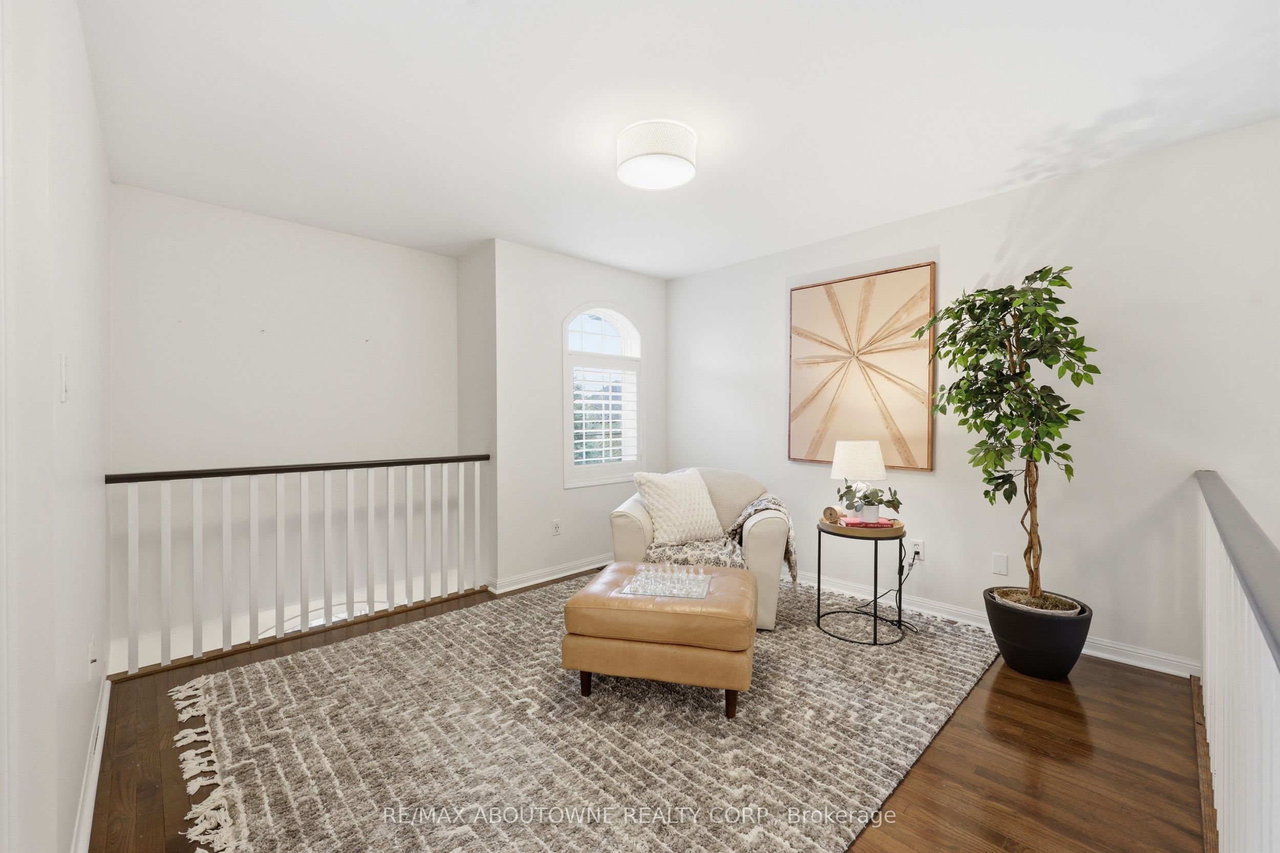 2202 Brookhaven Crescent, Oakville ‣ W13466166 2202 Brookhaven Crescent, Oakville ‣ W13466166