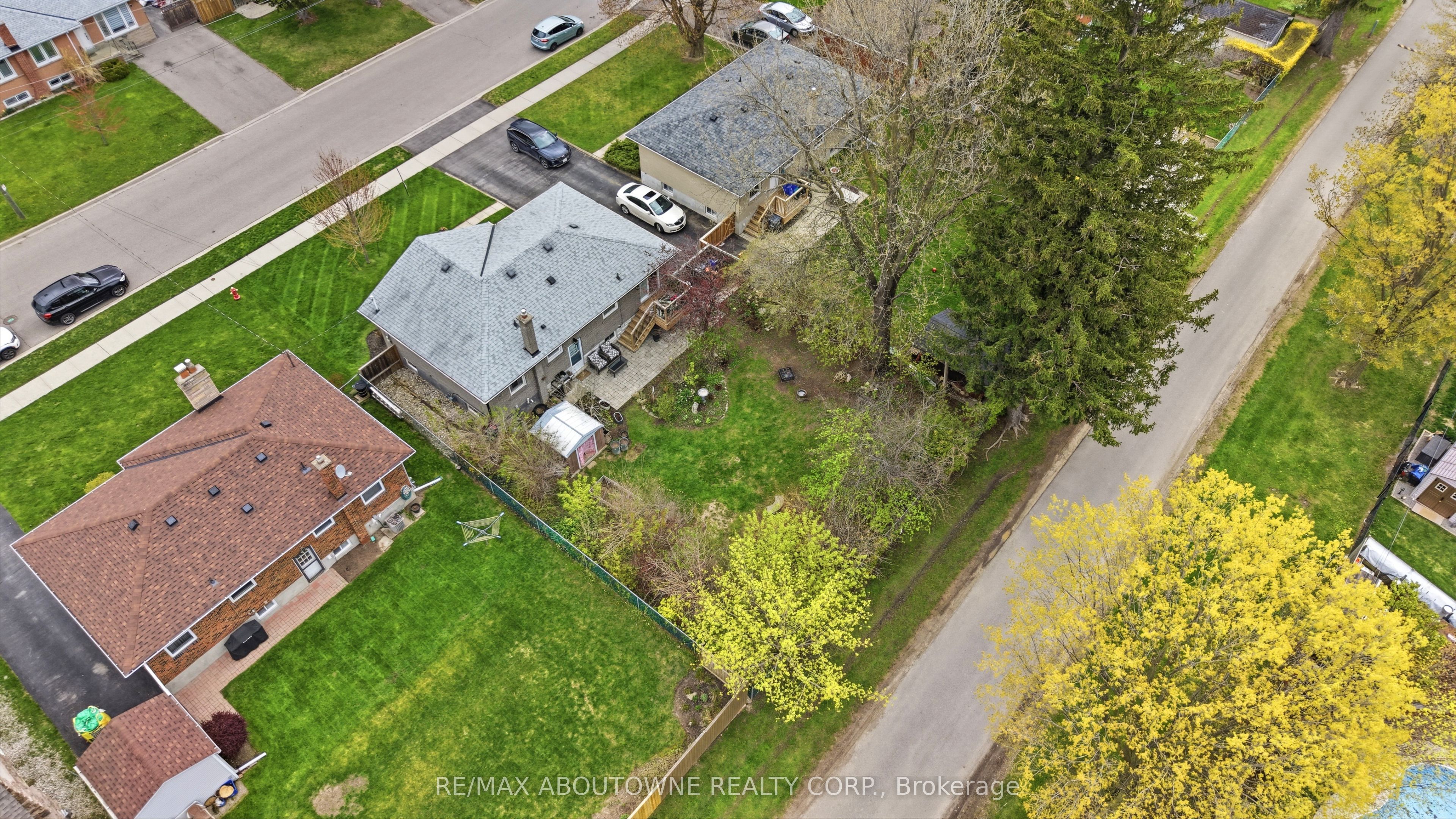 134 Wakefield Road, Milton ‣ W13468428 134 Wakefield Road, Milton ‣ W13468428