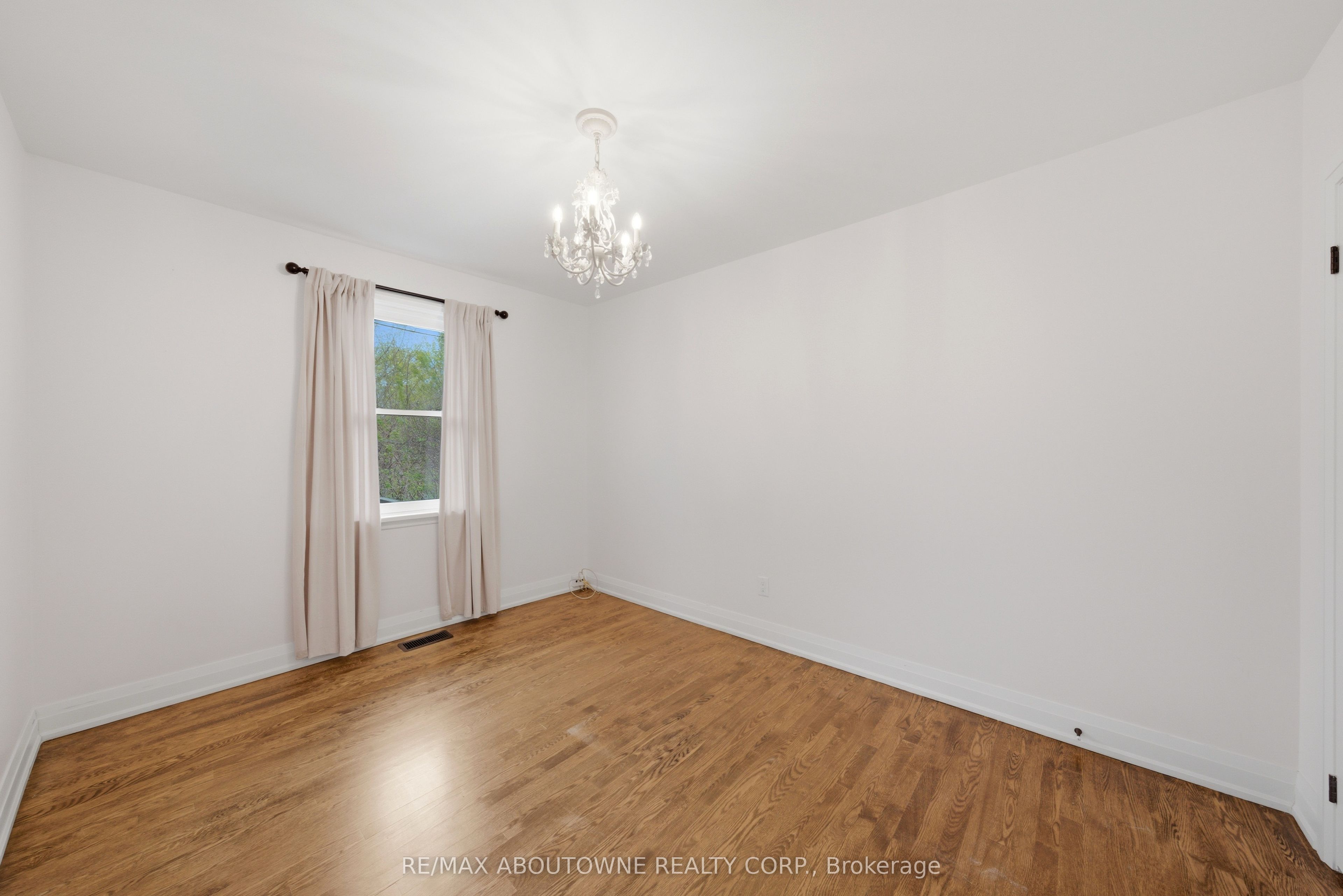 134 Wakefield Road, Milton ‣ W13468428 134 Wakefield Road, Milton ‣ W13468428