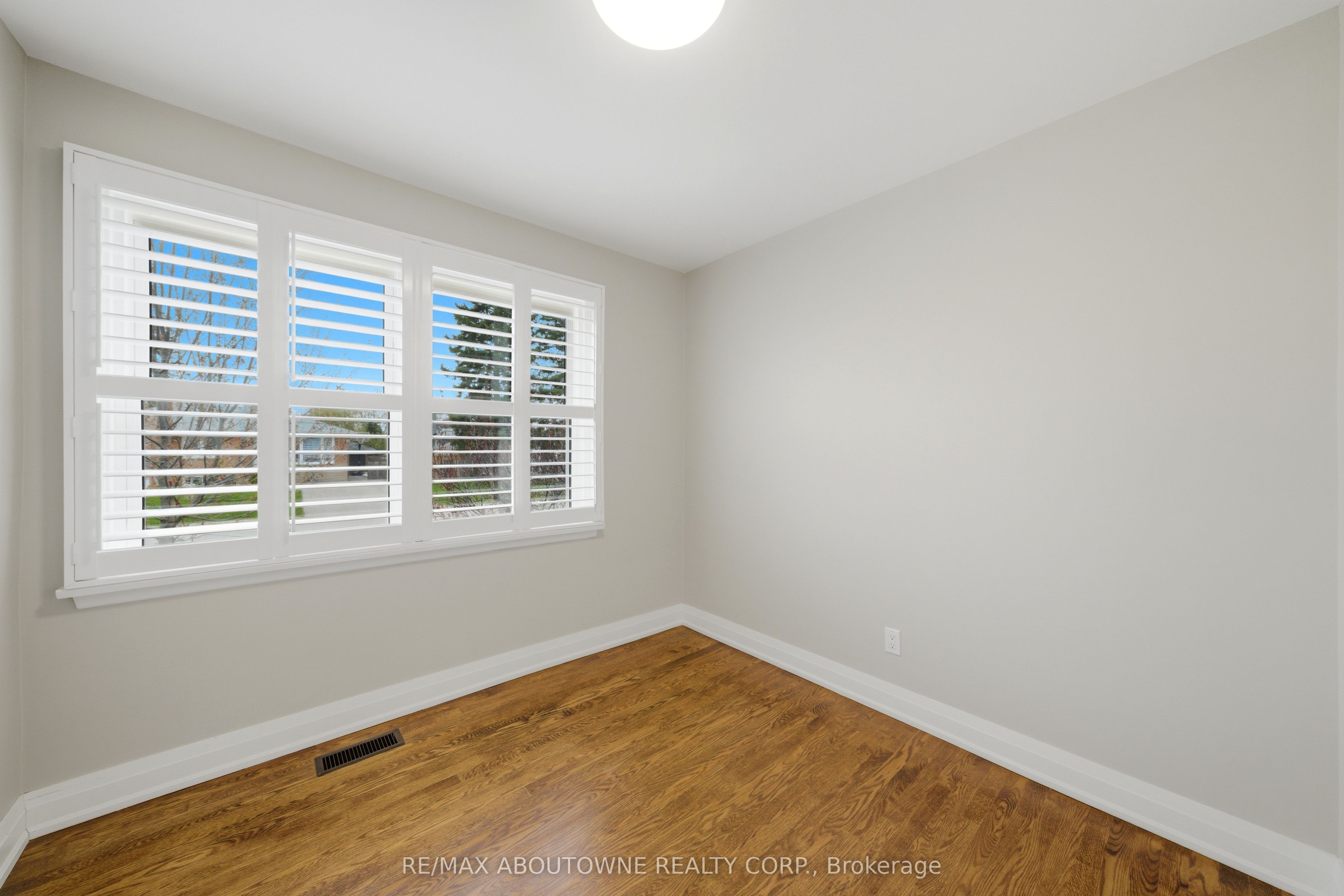 134 Wakefield Road, Milton ‣ W13468428 134 Wakefield Road, Milton ‣ W13468428