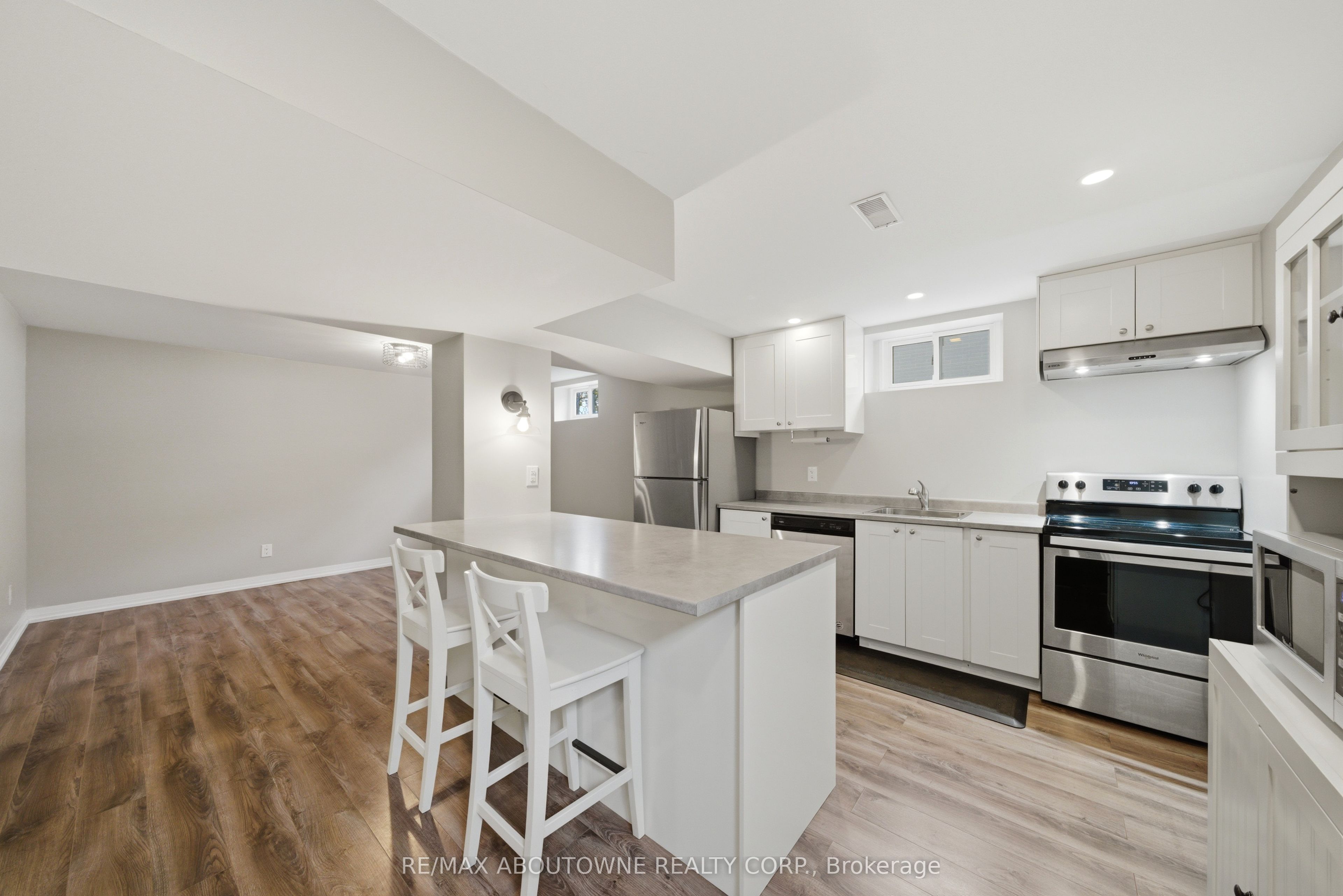 134 Wakefield Road, Milton ‣ W13468428 134 Wakefield Road, Milton ‣ W13468428