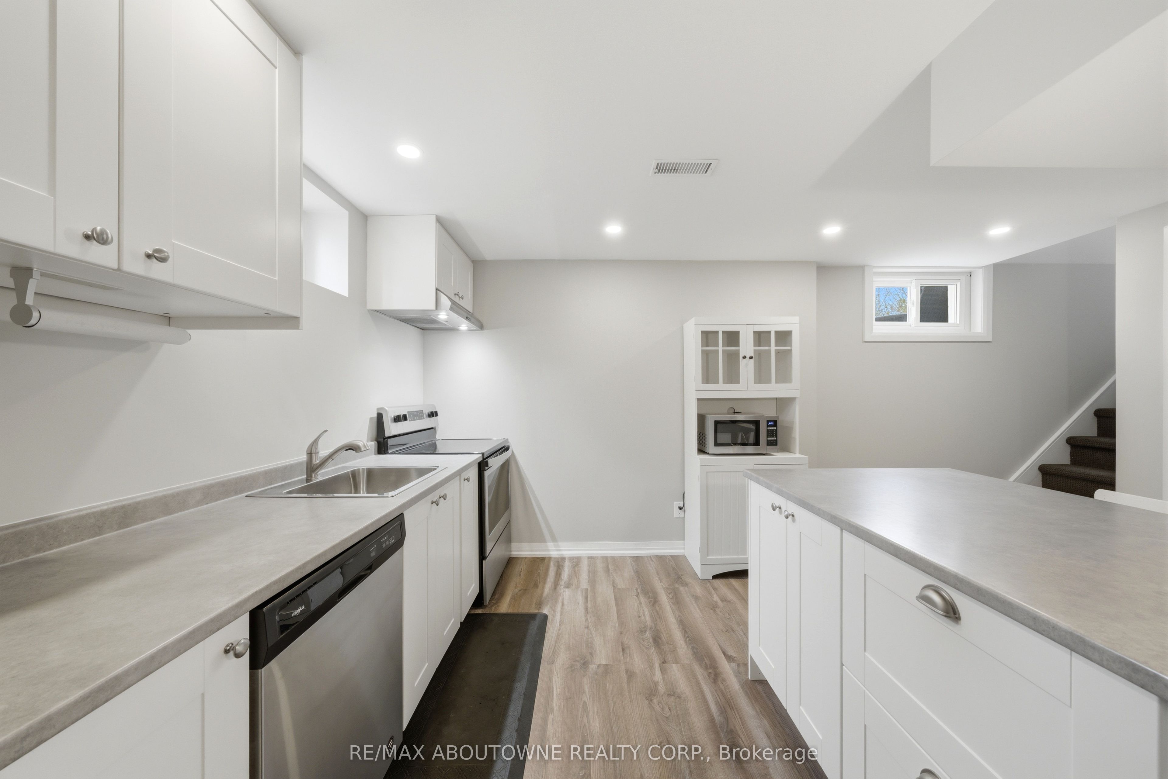 134 Wakefield Road, Milton ‣ W13468428 134 Wakefield Road, Milton ‣ W13468428