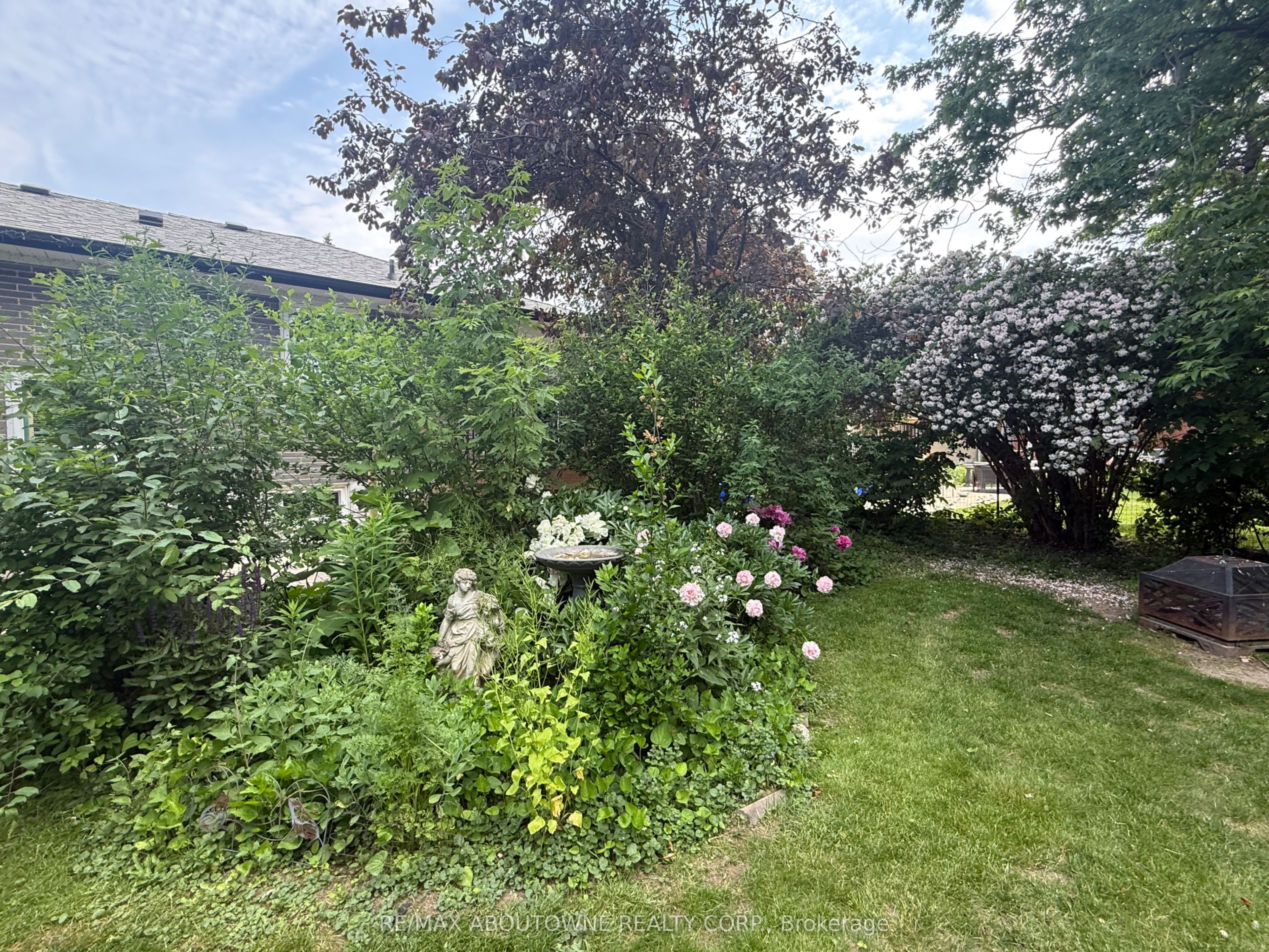 134 Wakefield Road, Milton ‣ W13468428 134 Wakefield Road, Milton ‣ W13468428