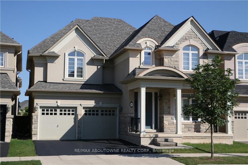 586 HIDDEN Trail, Oakville