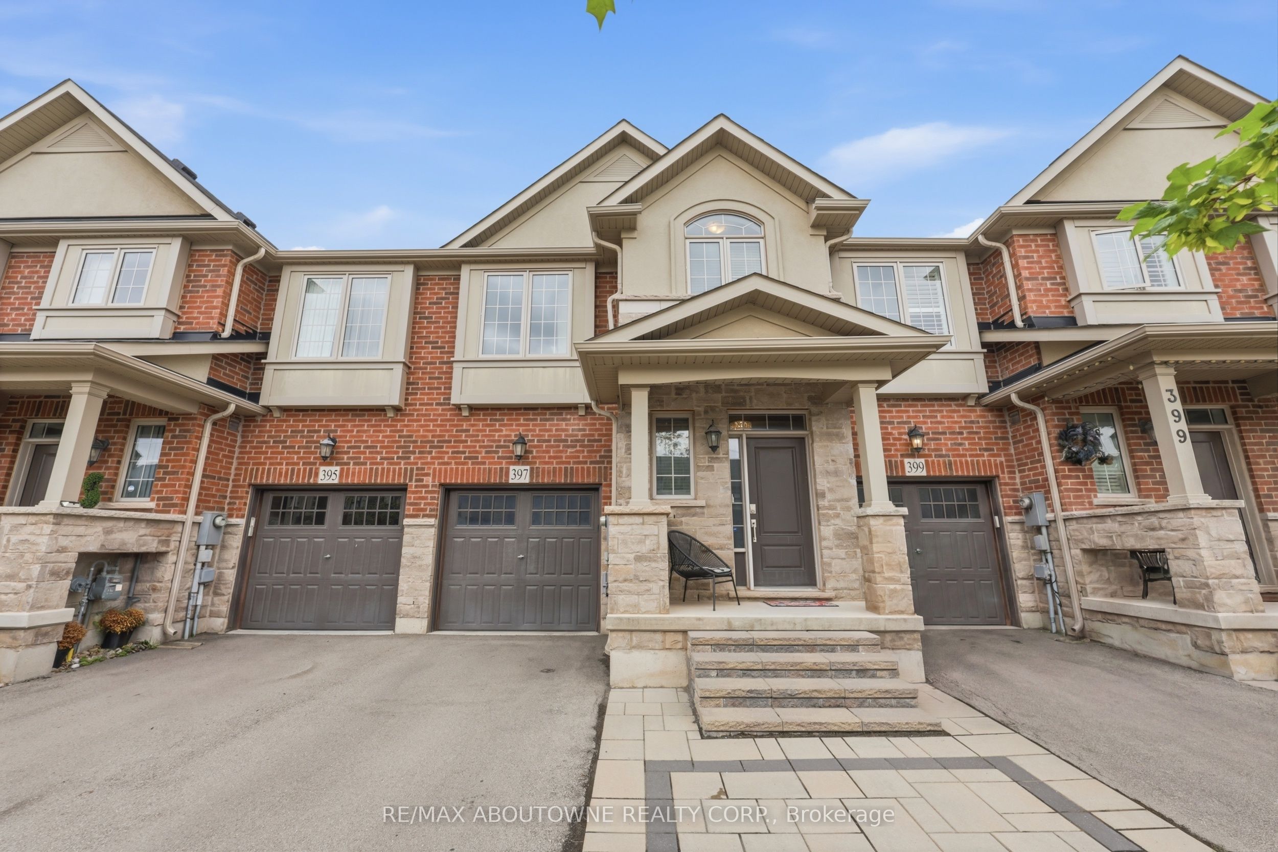 397 Wheat Boom Drive, Oakville ‣ W13517392 397 Wheat Boom Drive, Oakville ‣ W13517392