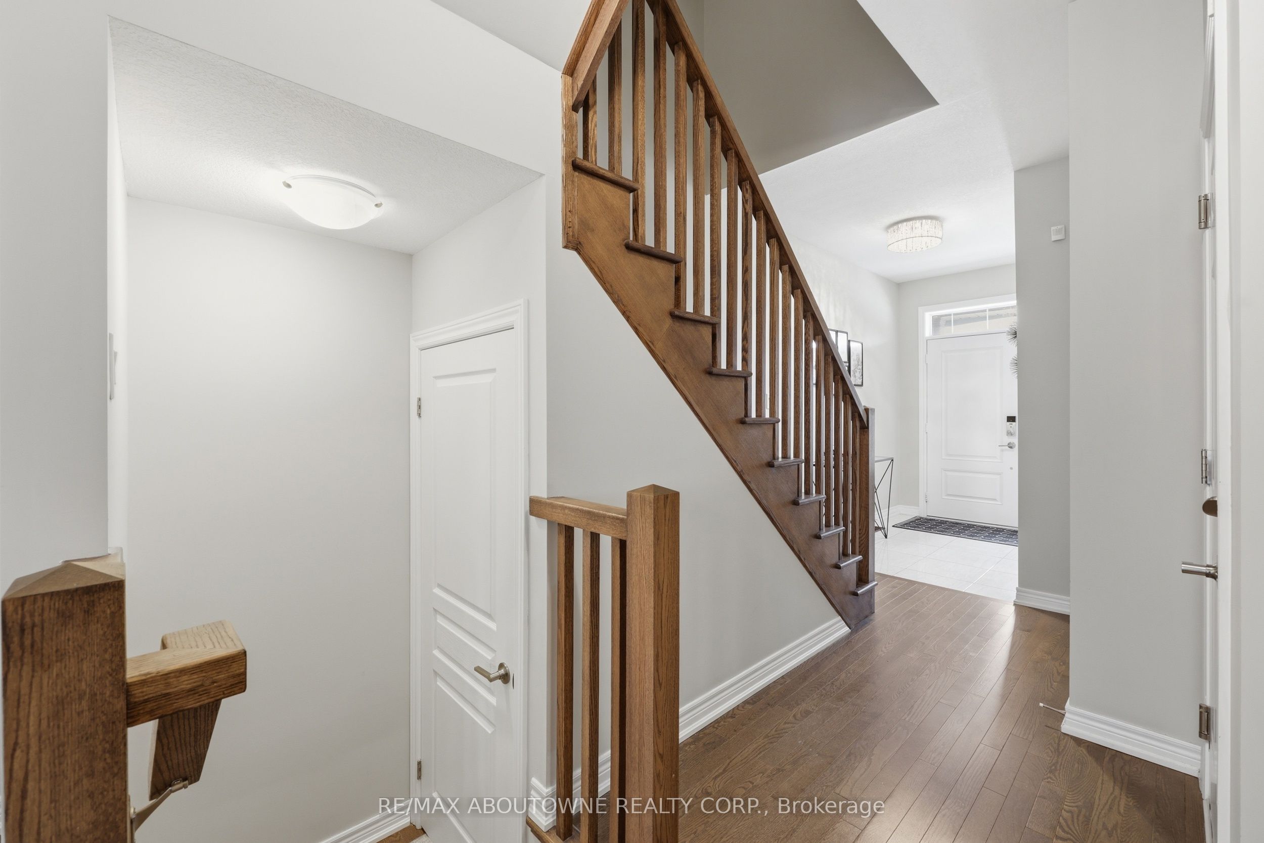 397 Wheat Boom Drive, Oakville ‣ W13517392 397 Wheat Boom Drive, Oakville ‣ W13517392