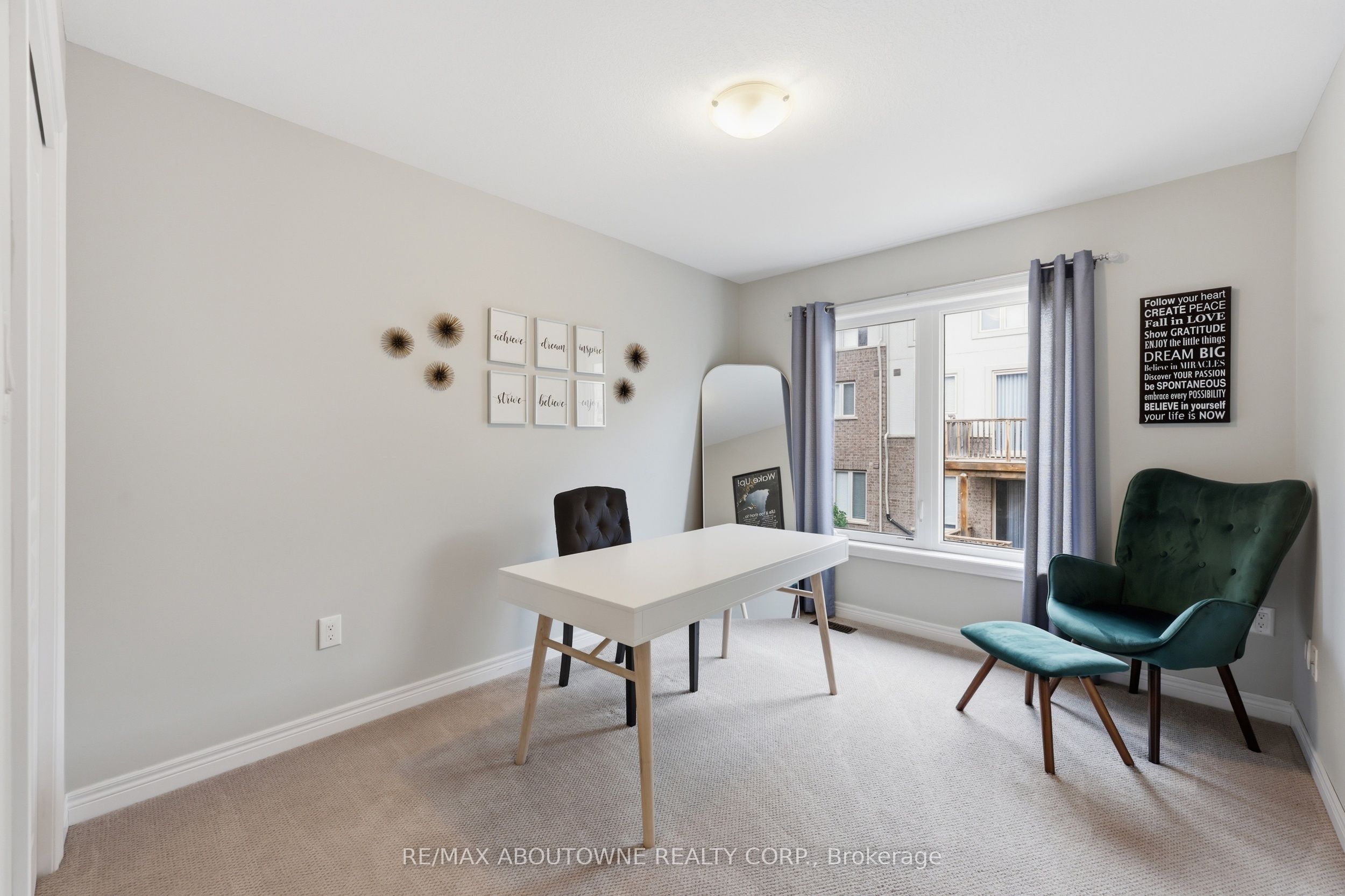 397 Wheat Boom Drive, Oakville ‣ W13517392 397 Wheat Boom Drive, Oakville ‣ W13517392