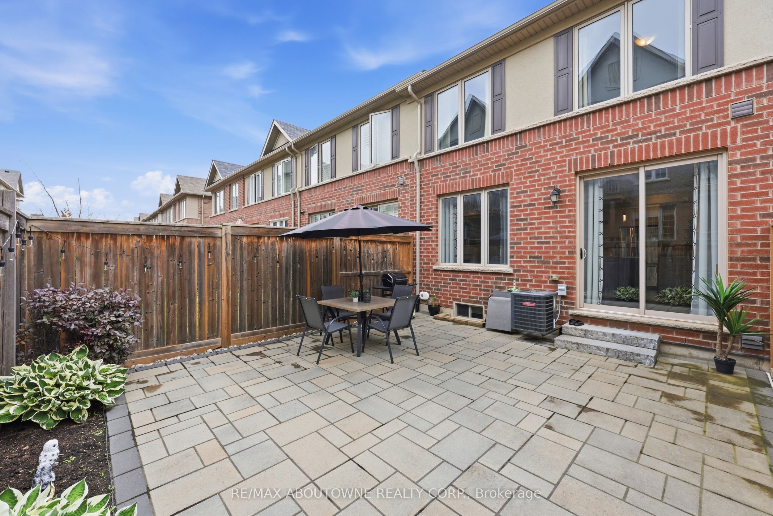 397 Wheat Boom Drive, Oakville ‣ W13517392 397 Wheat Boom Drive, Oakville ‣ W13517392