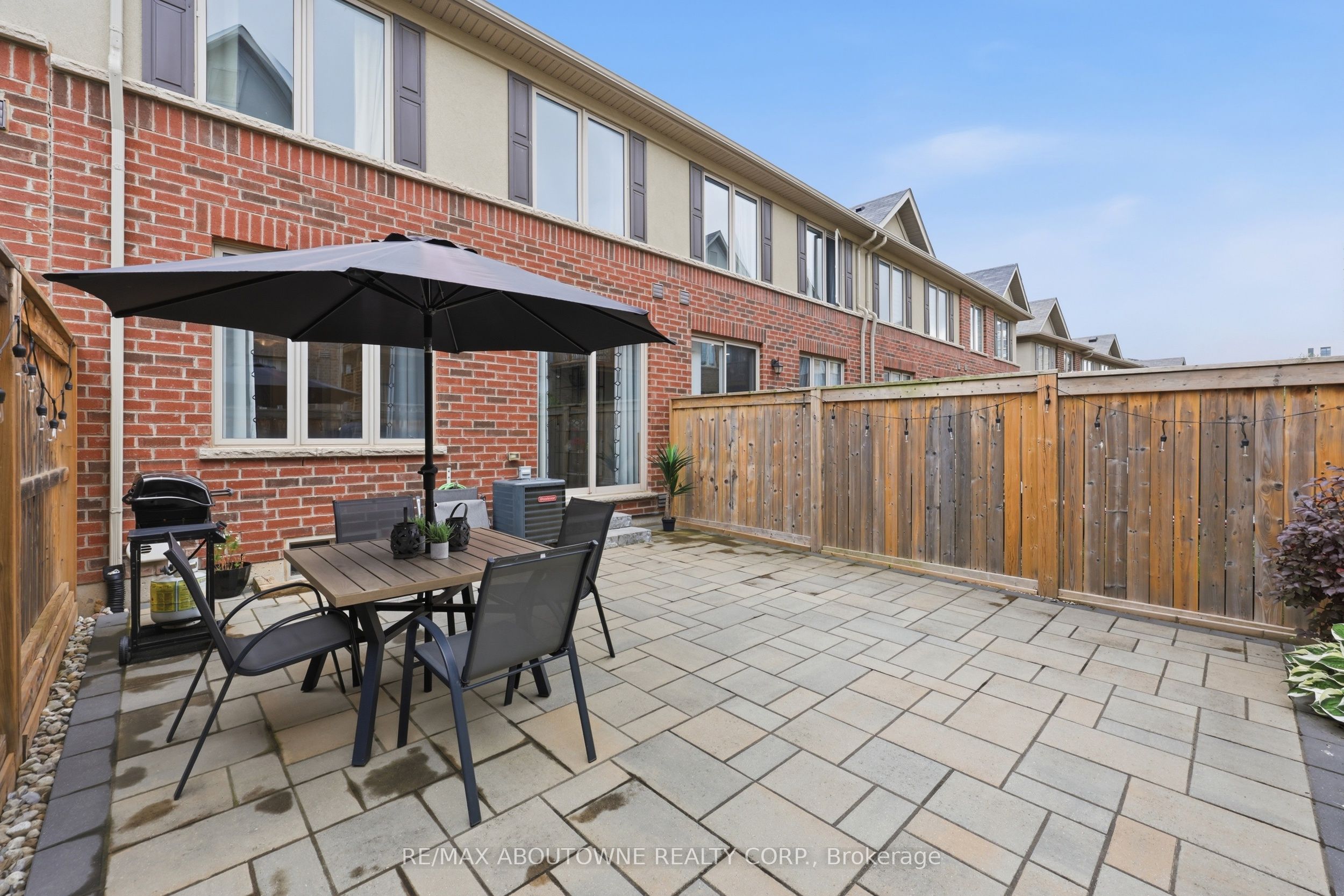 397 Wheat Boom Drive, Oakville ‣ W13517392 397 Wheat Boom Drive, Oakville ‣ W13517392