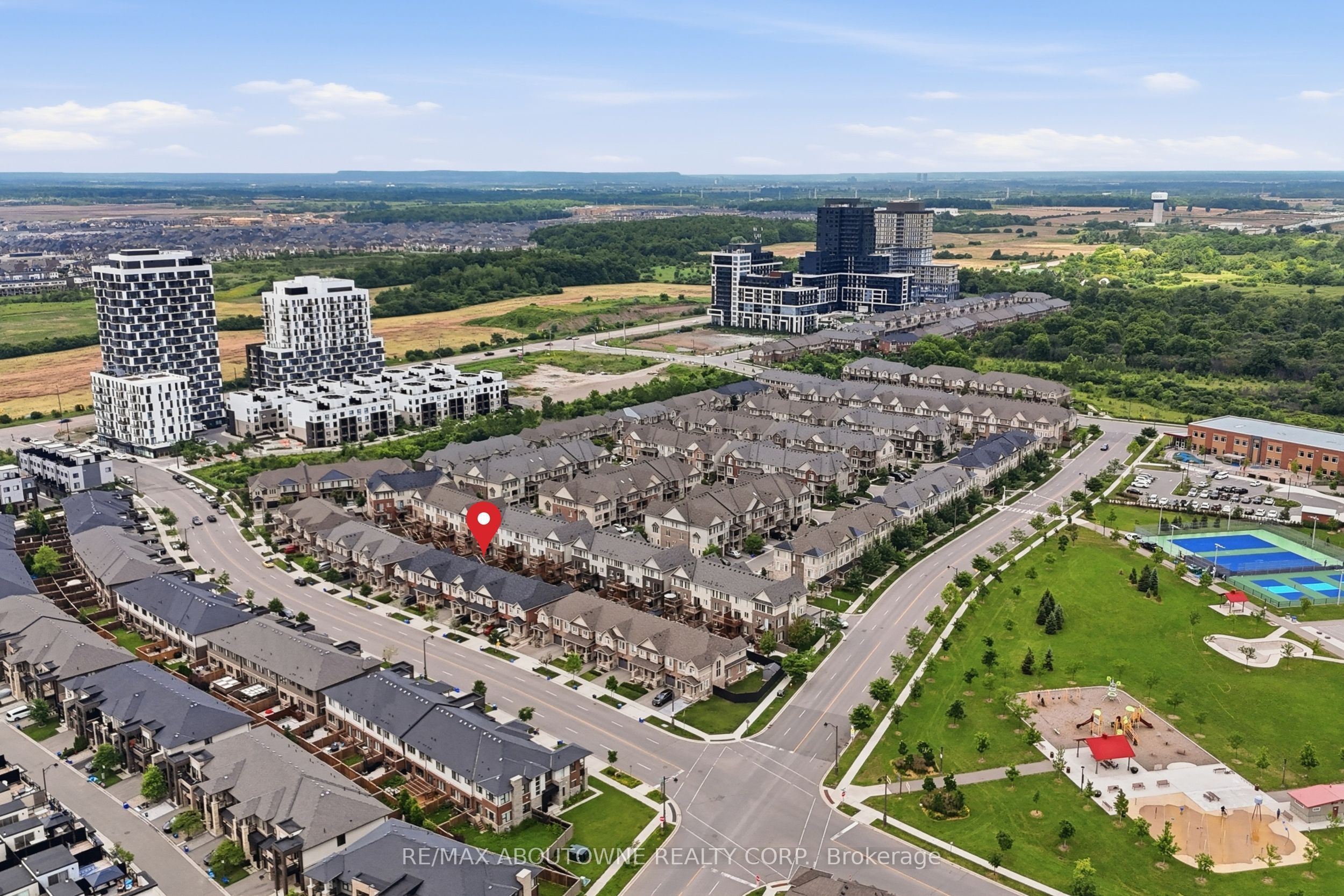 397 Wheat Boom Drive, Oakville ‣ W13517392 397 Wheat Boom Drive, Oakville ‣ W13517392