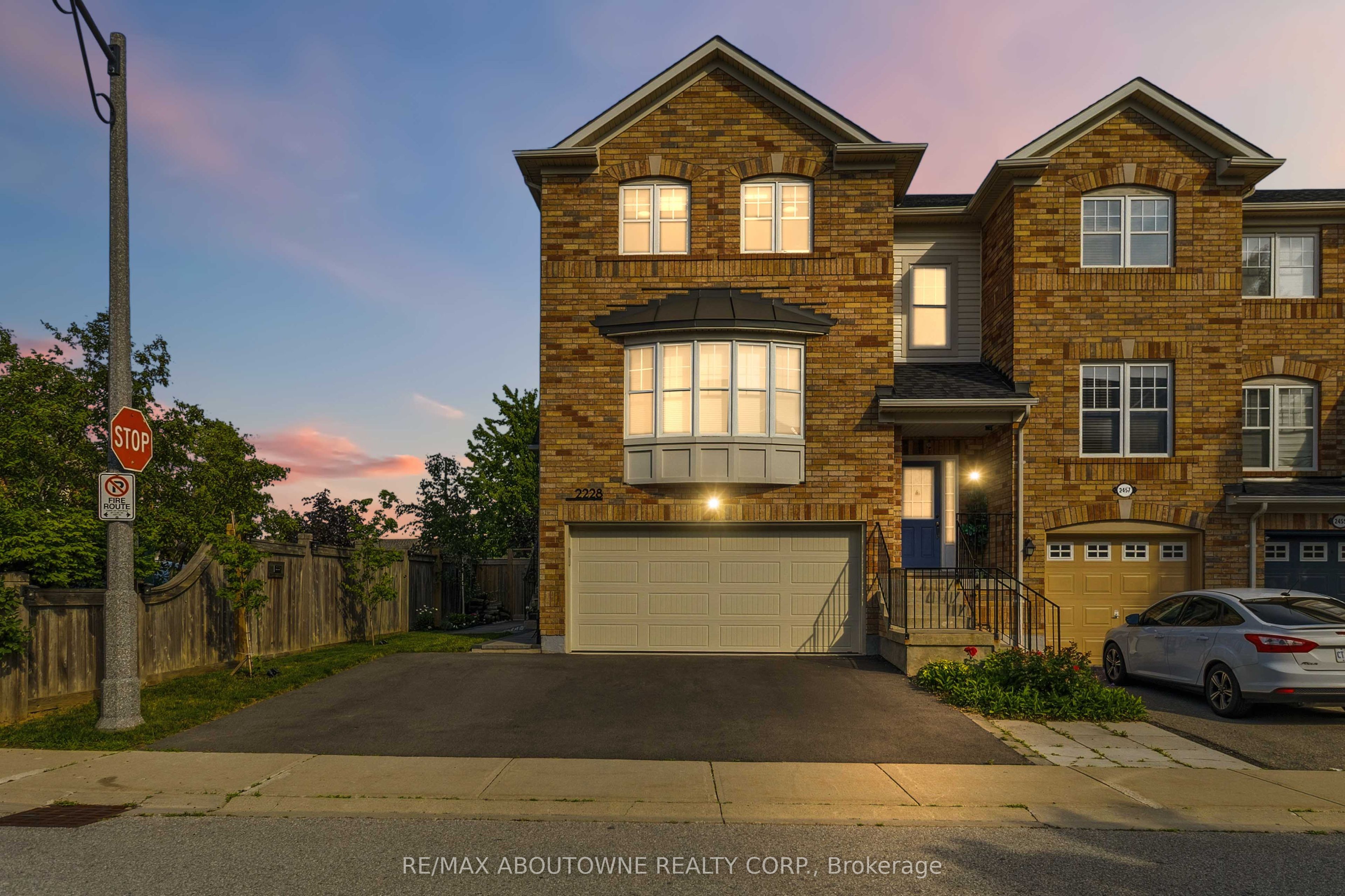 2228 Jillian Lane, Oakville
