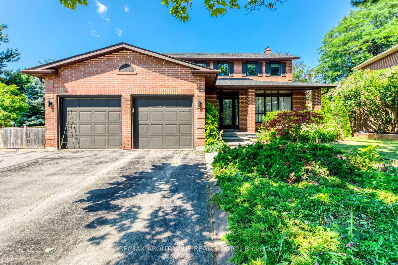 1124 Notley Crescent, Oakville