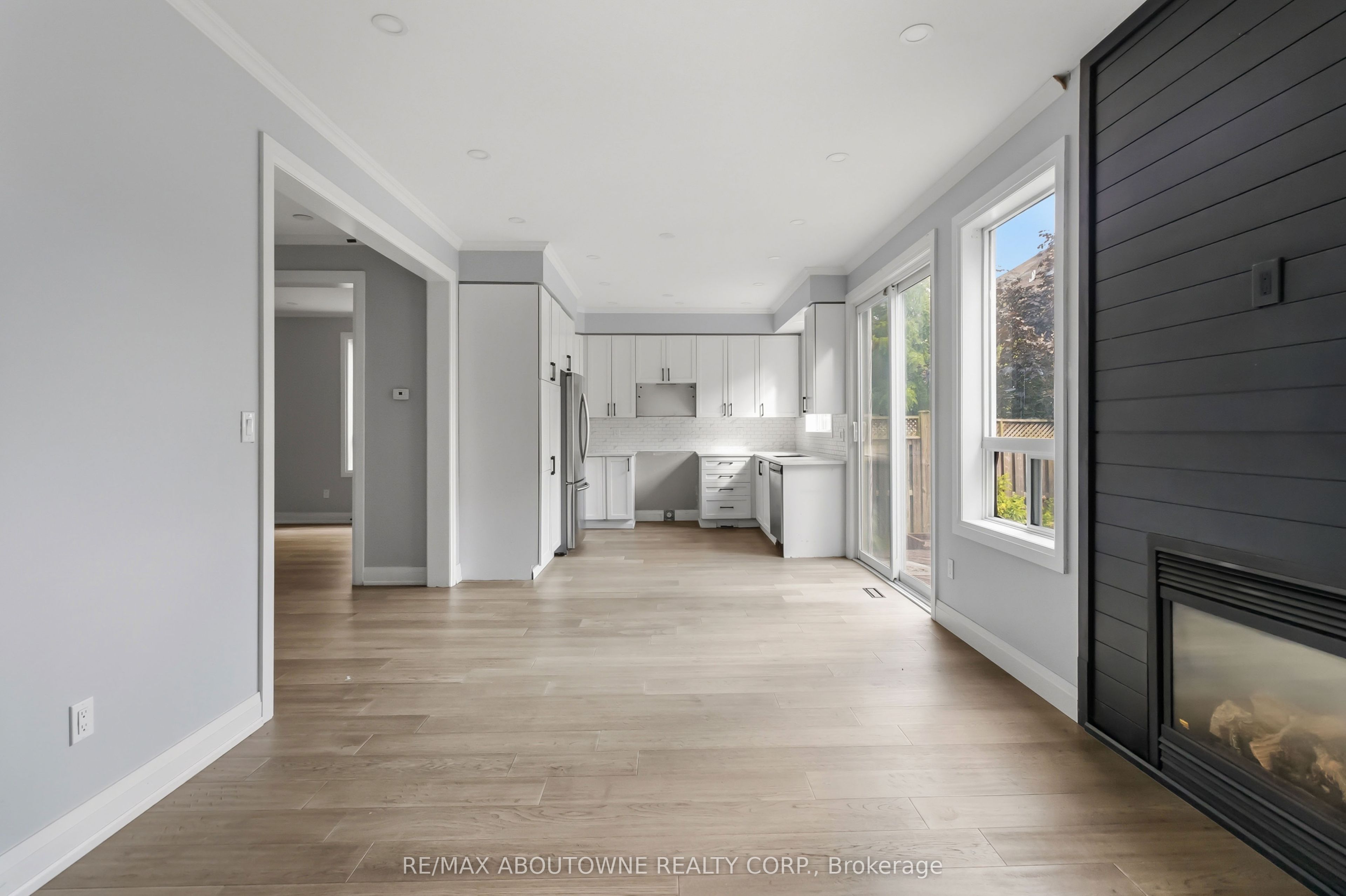 930 Lancaster Boulevard, Milton ‣ W13567848 930 Lancaster Boulevard, Milton ‣ W13567848