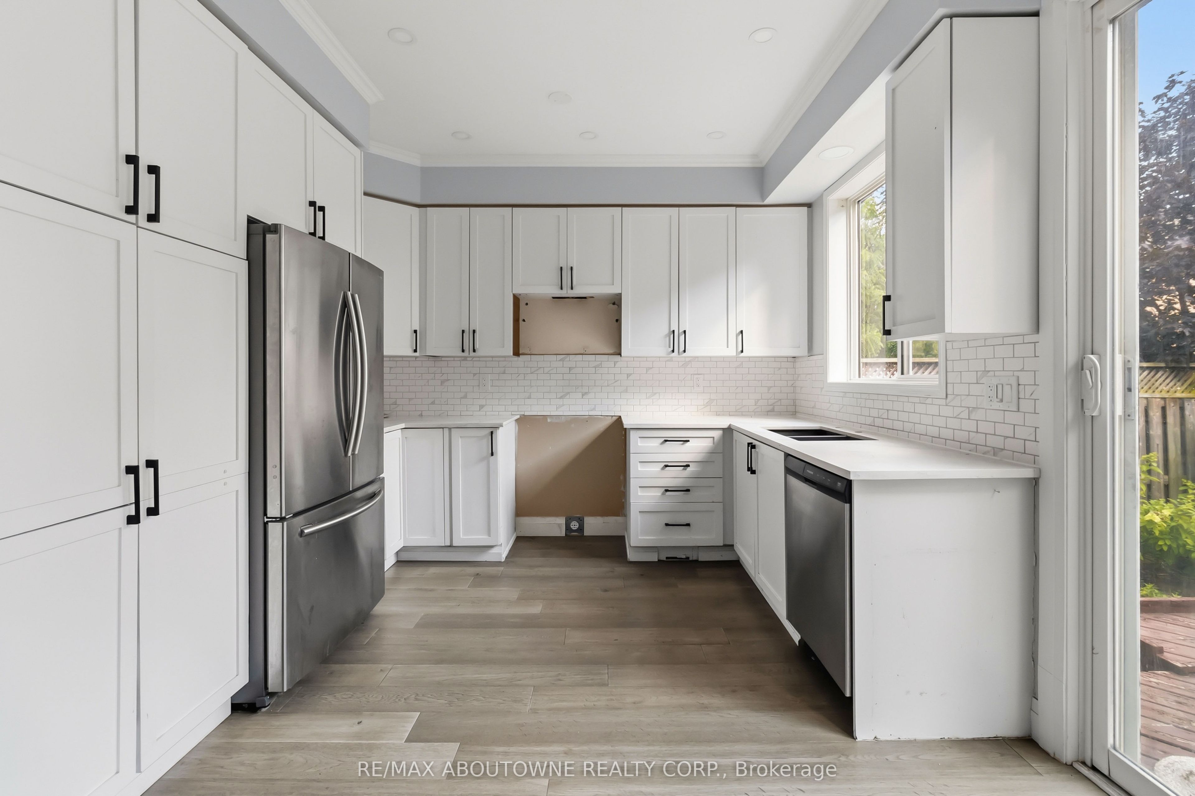 930 Lancaster Boulevard, Milton ‣ W13567848 930 Lancaster Boulevard, Milton ‣ W13567848