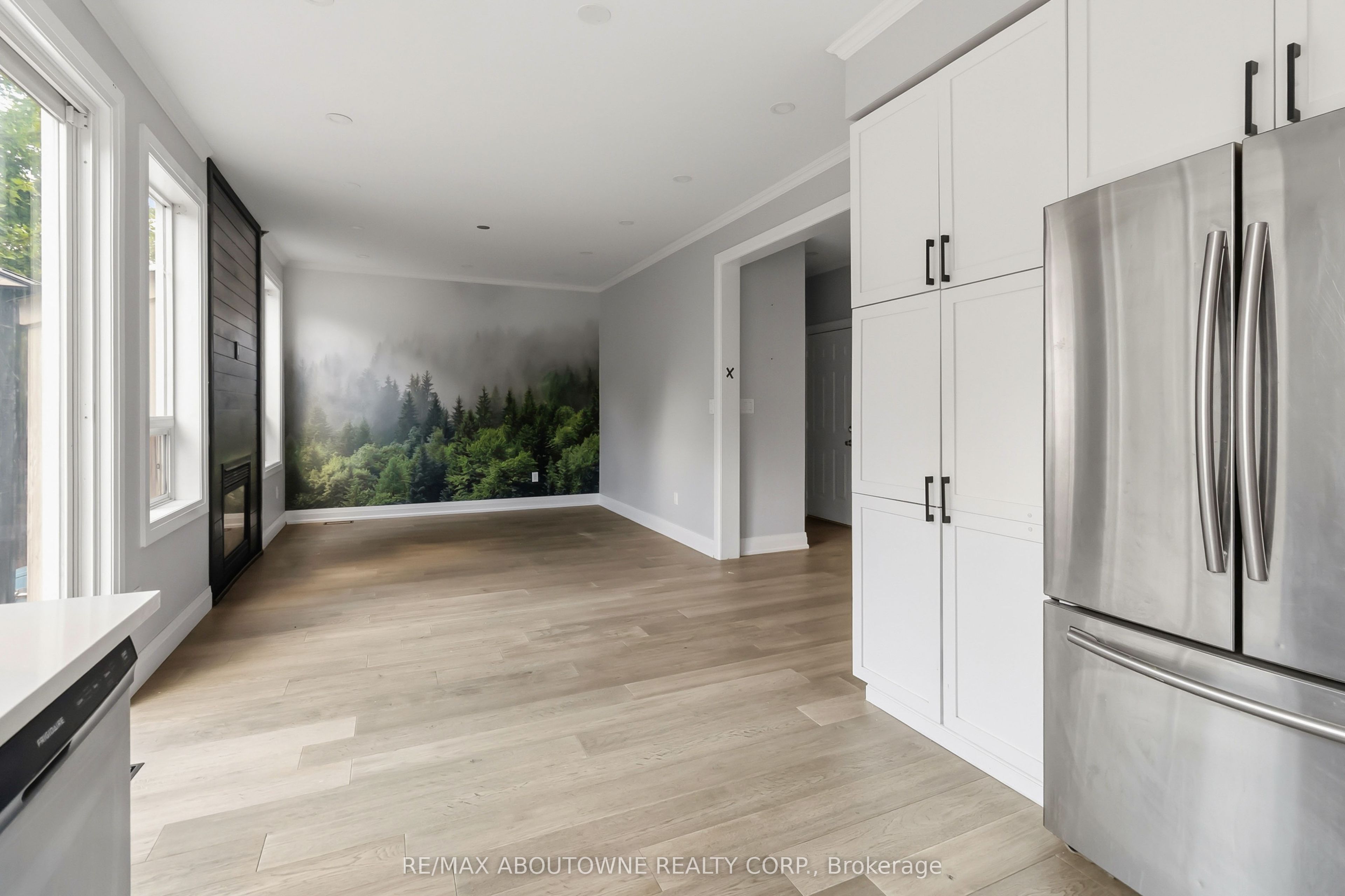 930 Lancaster Boulevard, Milton ‣ W13567848 930 Lancaster Boulevard, Milton ‣ W13567848
