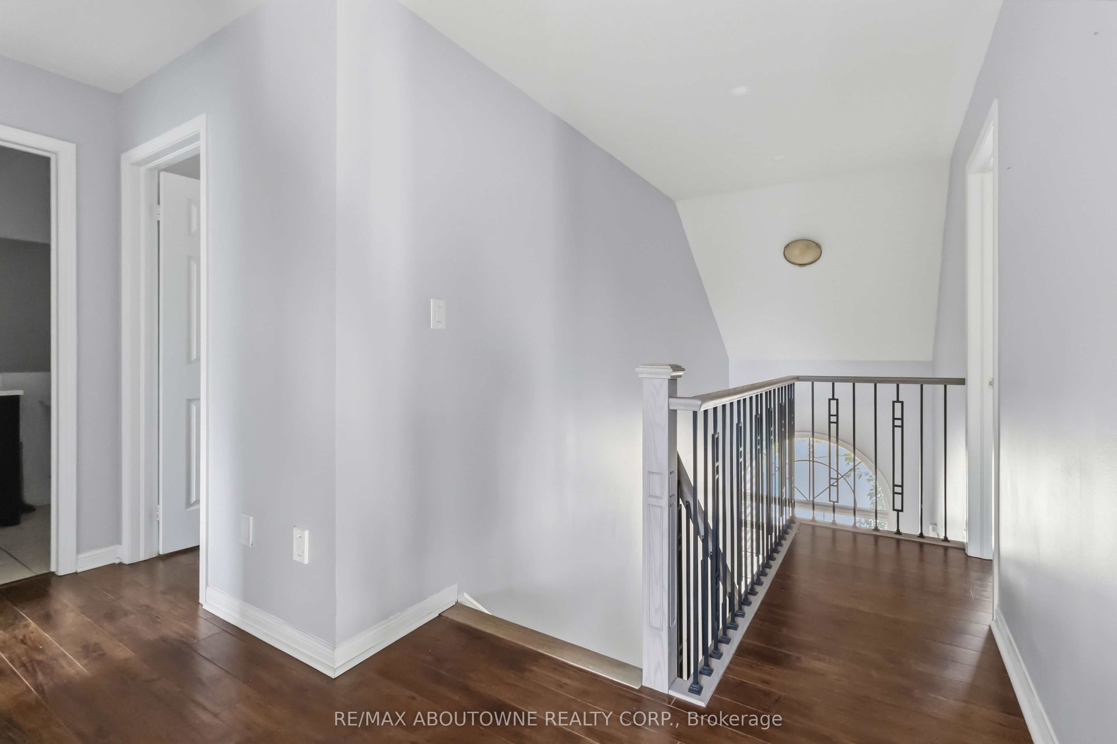 930 Lancaster Boulevard, Milton ‣ W13567848 930 Lancaster Boulevard, Milton ‣ W13567848
