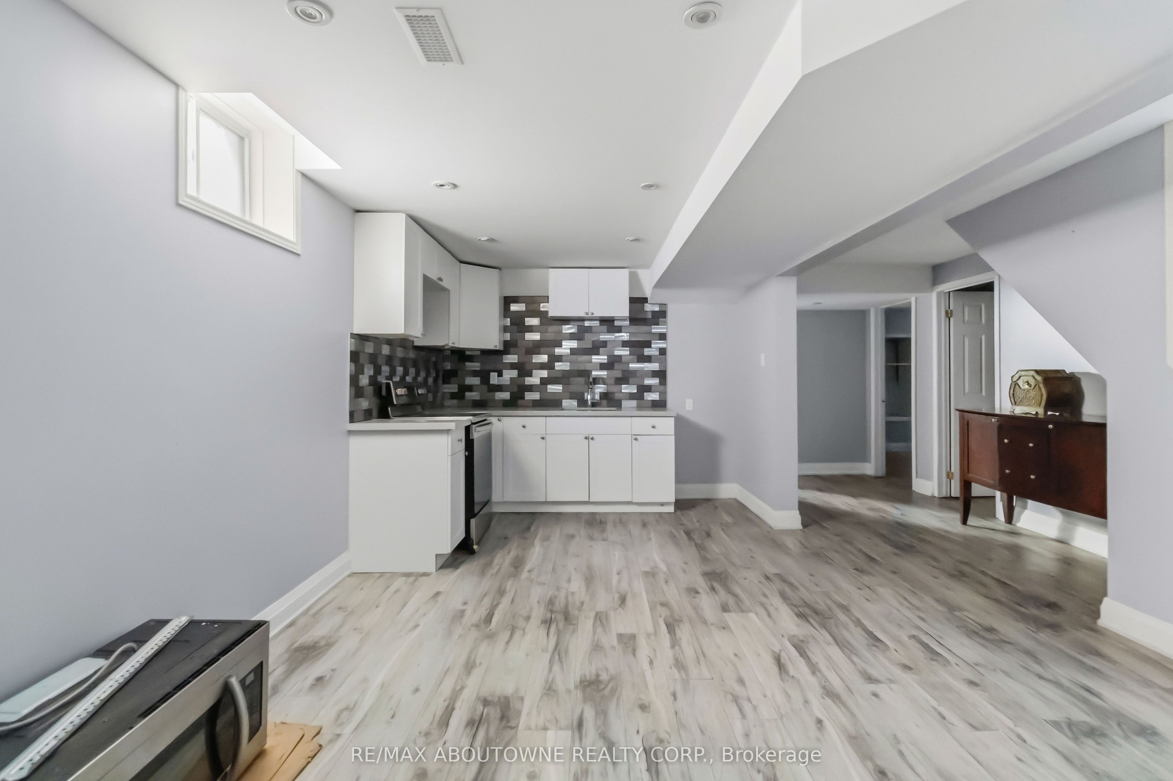 930 Lancaster Boulevard, Milton ‣ W13567848 930 Lancaster Boulevard, Milton ‣ W13567848