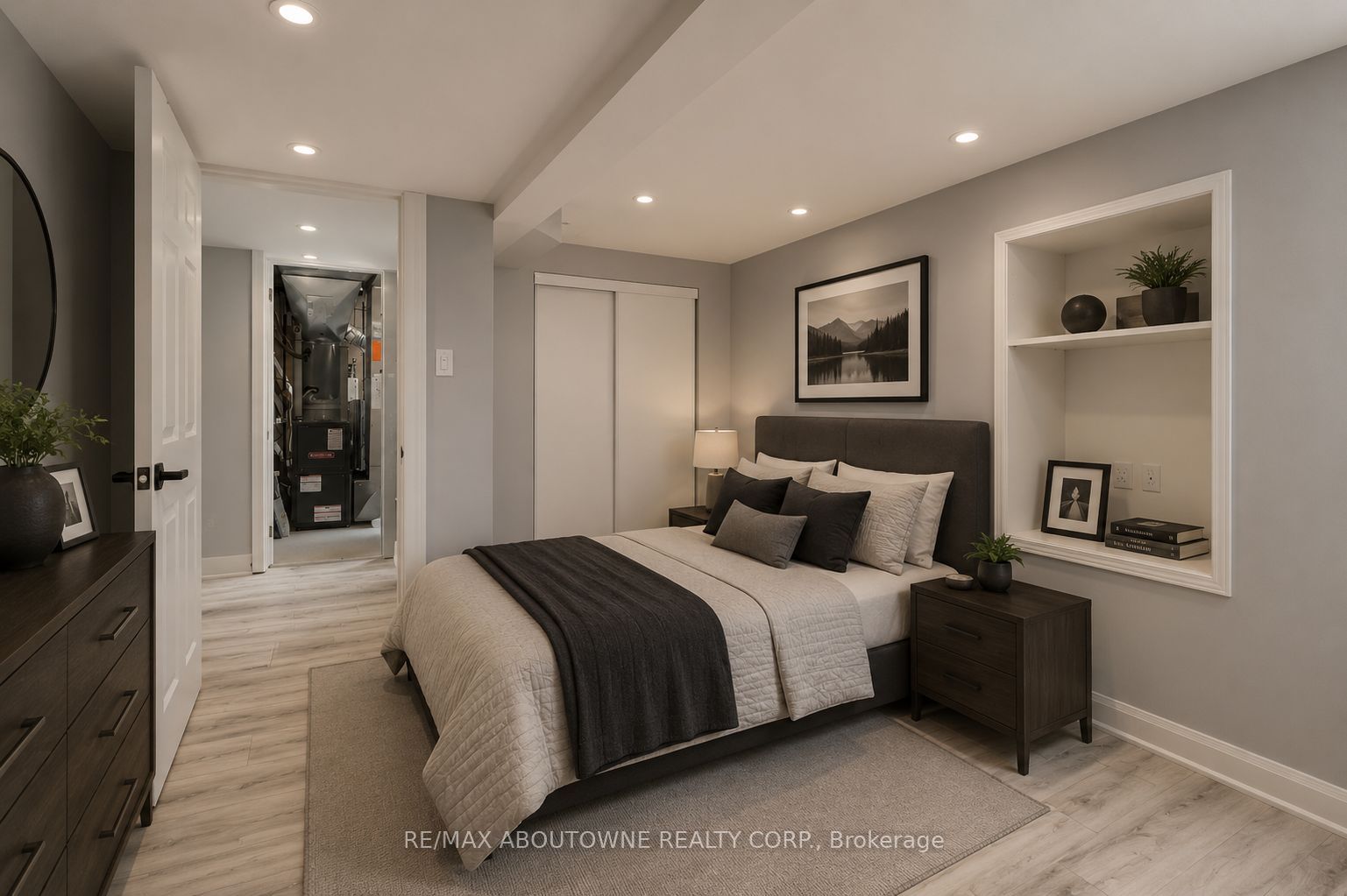 930 Lancaster Boulevard, Milton ‣ W13567848 930 Lancaster Boulevard, Milton ‣ W13567848