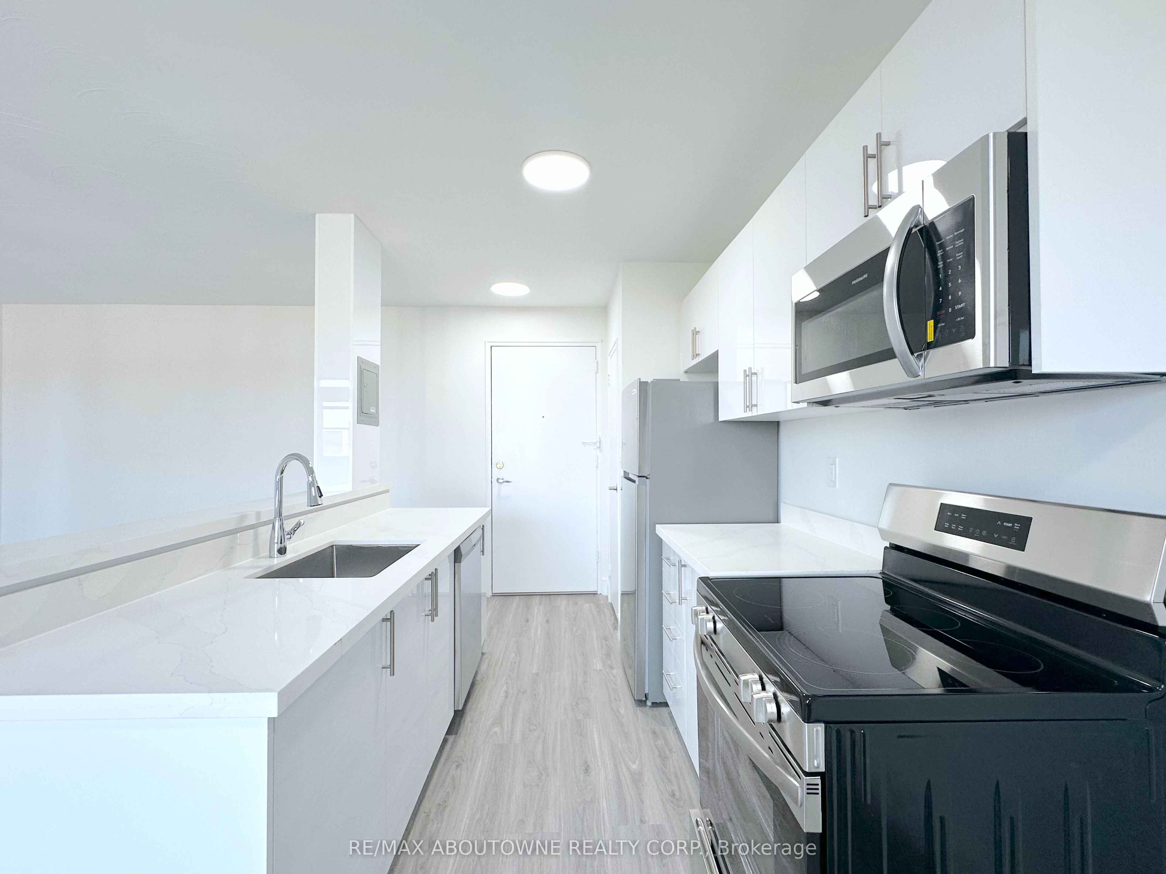 716 – 79 Jameson Avenue, Toronto W01 ‣ W13575470 716 – 79 Jameson Avenue, Toronto W01 ‣ W13575470