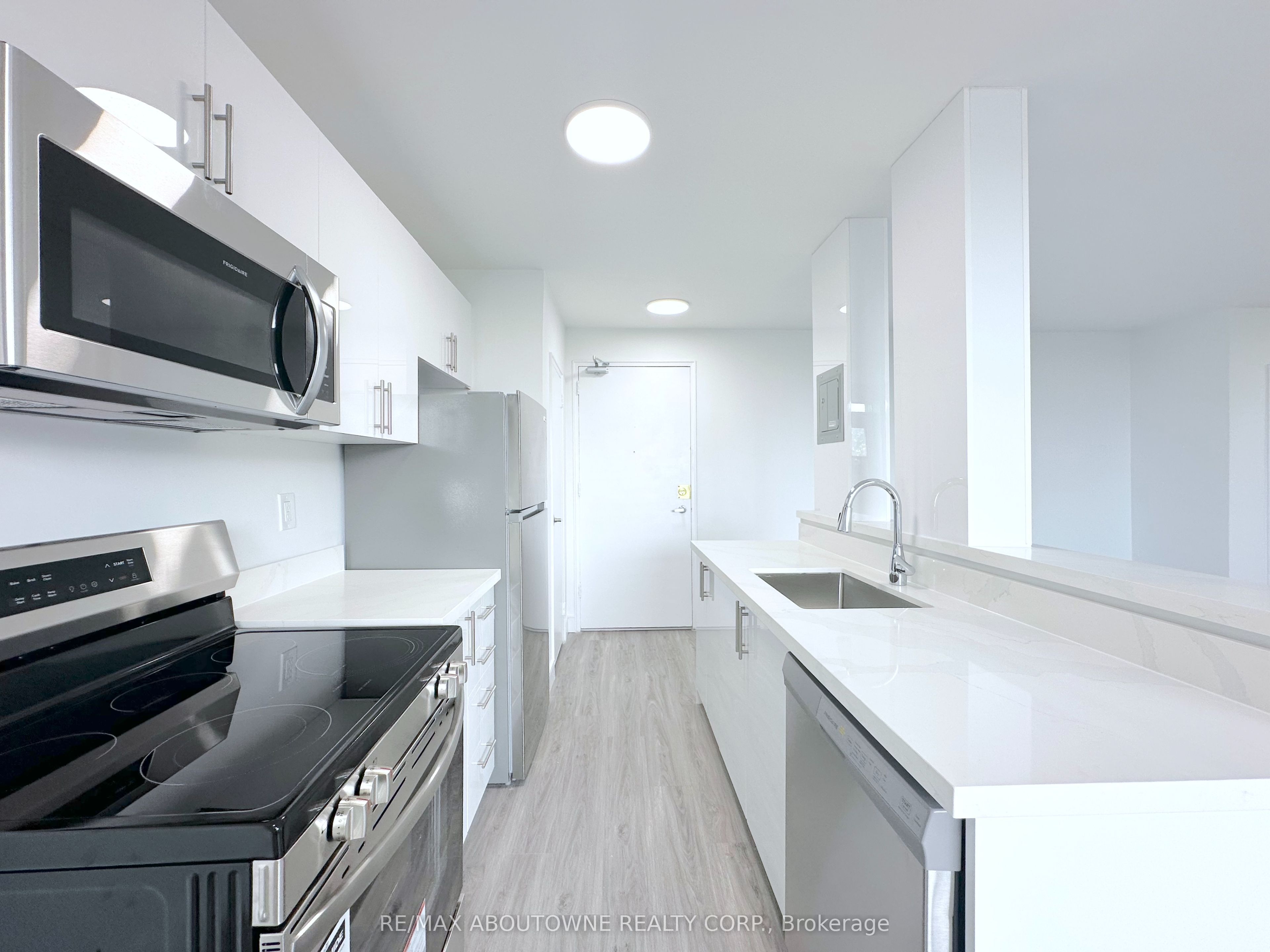 301 – 79 Jameson Avenue, Toronto W01 ‣ W13575514 301 – 79 Jameson Avenue, Toronto W01 ‣ W13575514